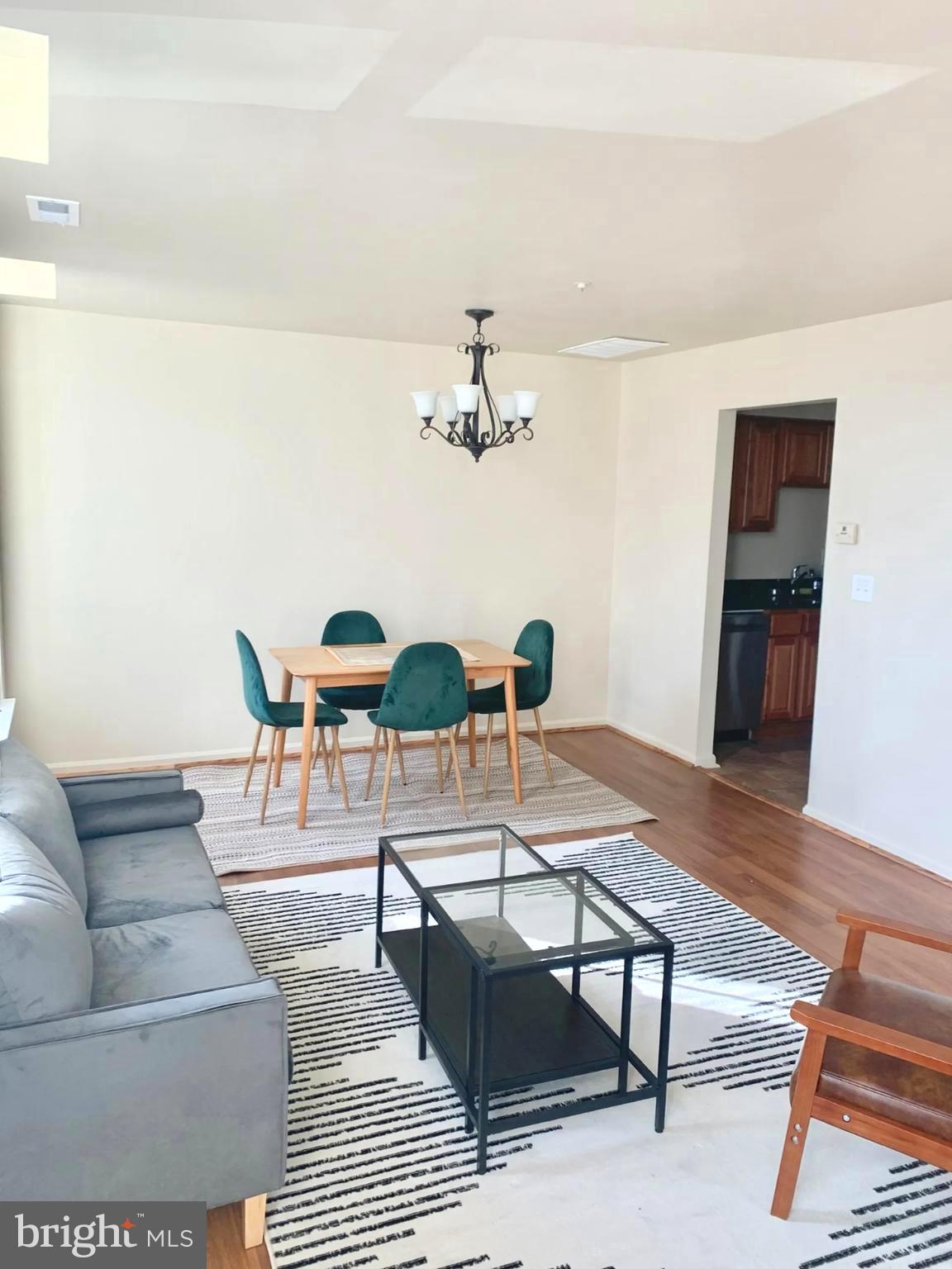 WASHINGTON SQUARE - Residential Lease