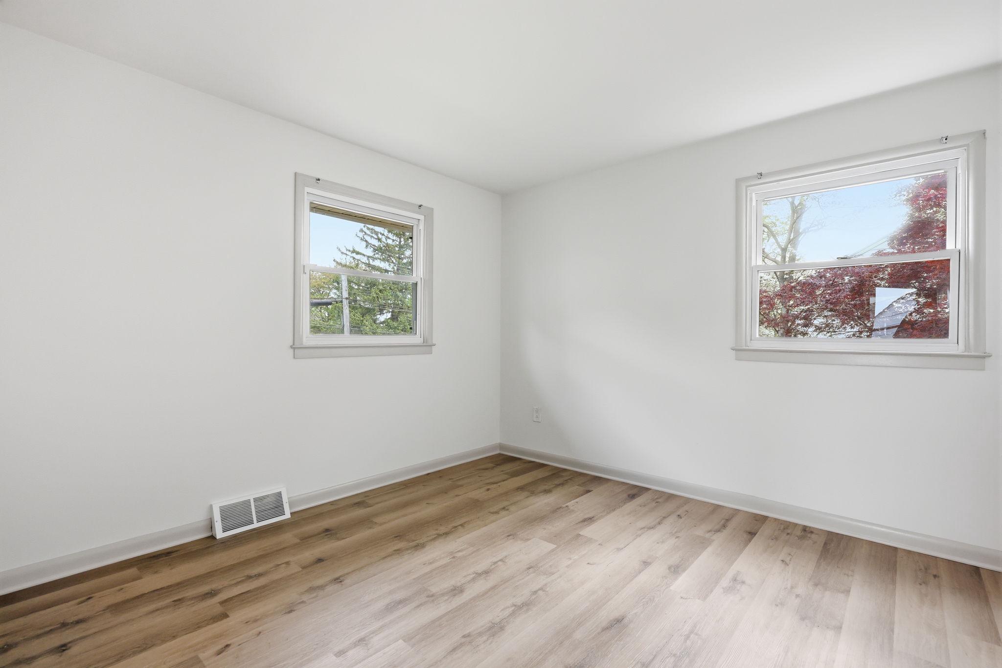CURRAN TERRACE - Residential