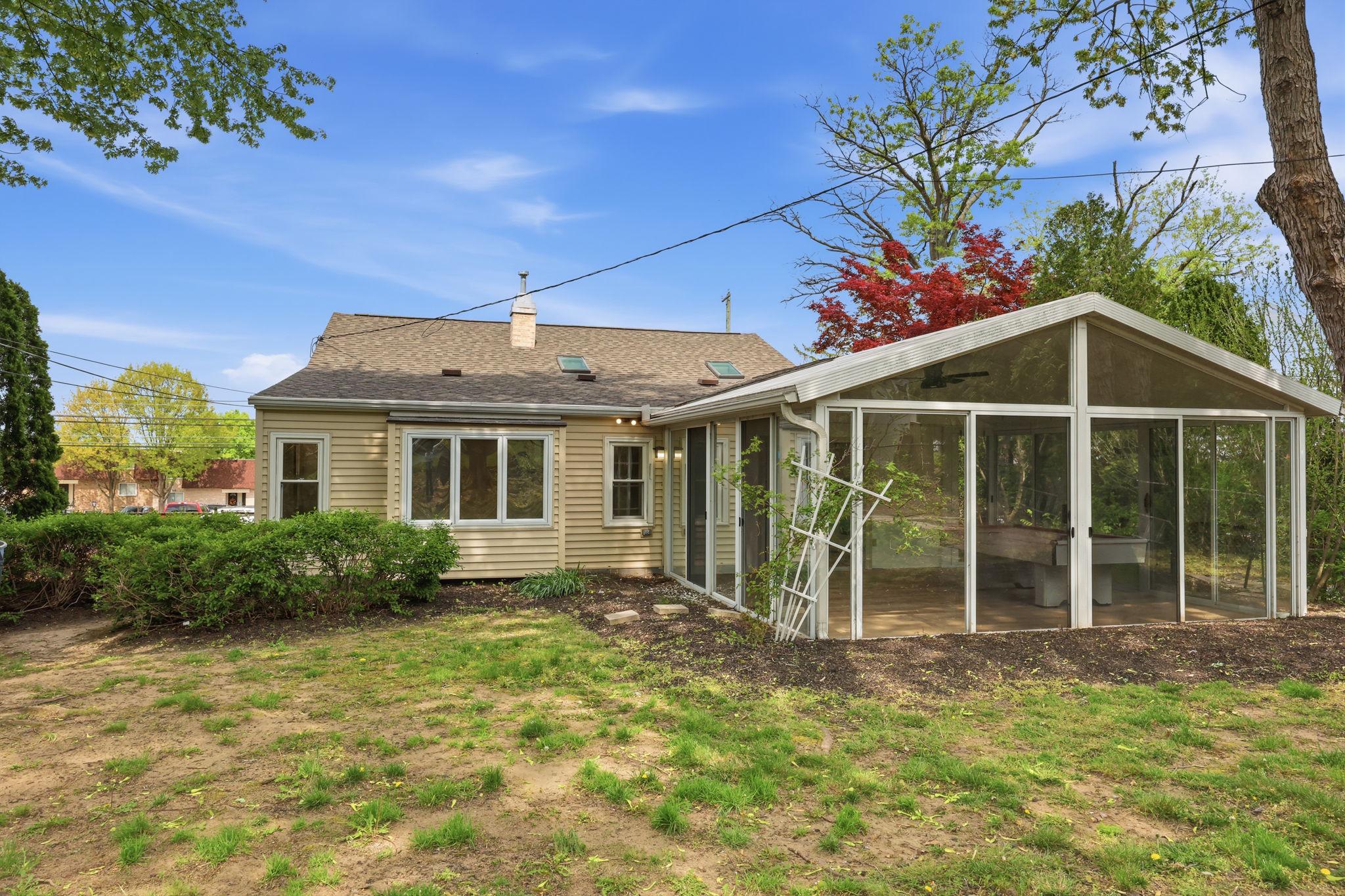 CURRAN TERRACE - Residential