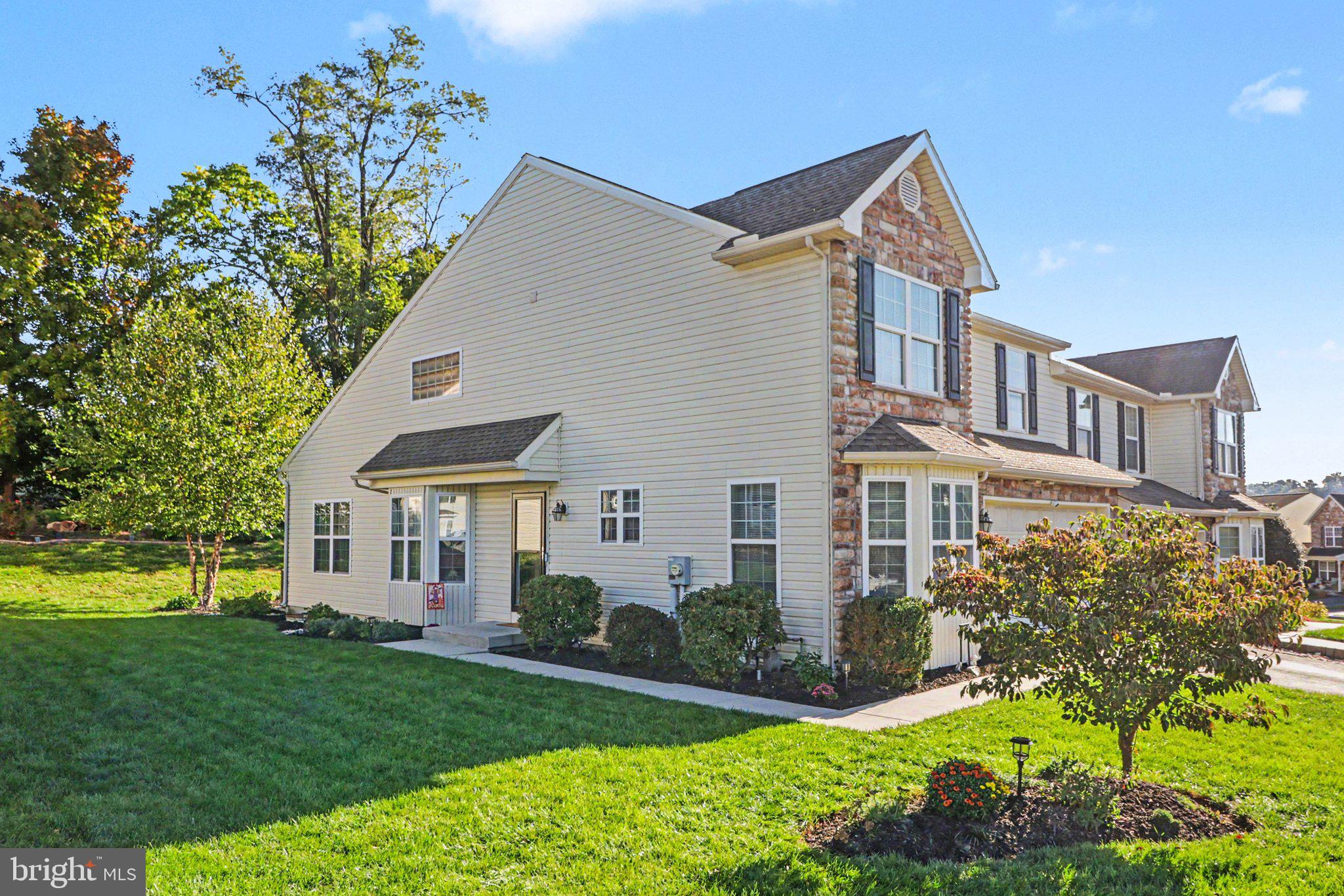5938 PINEDALE COURT
