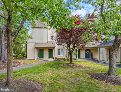 Condo For Sale - 384 Woodlake Drive<br/> MARLTON, NJ 08053