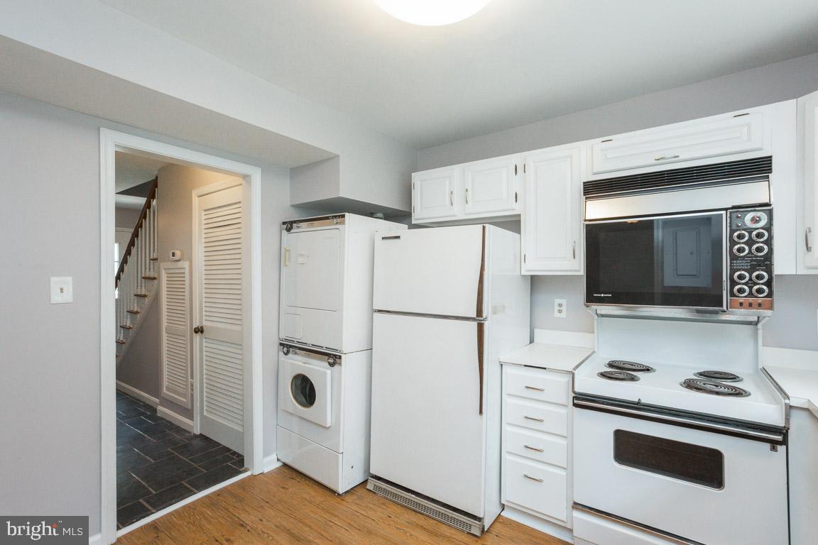 KENWOOD FOREST - Residential