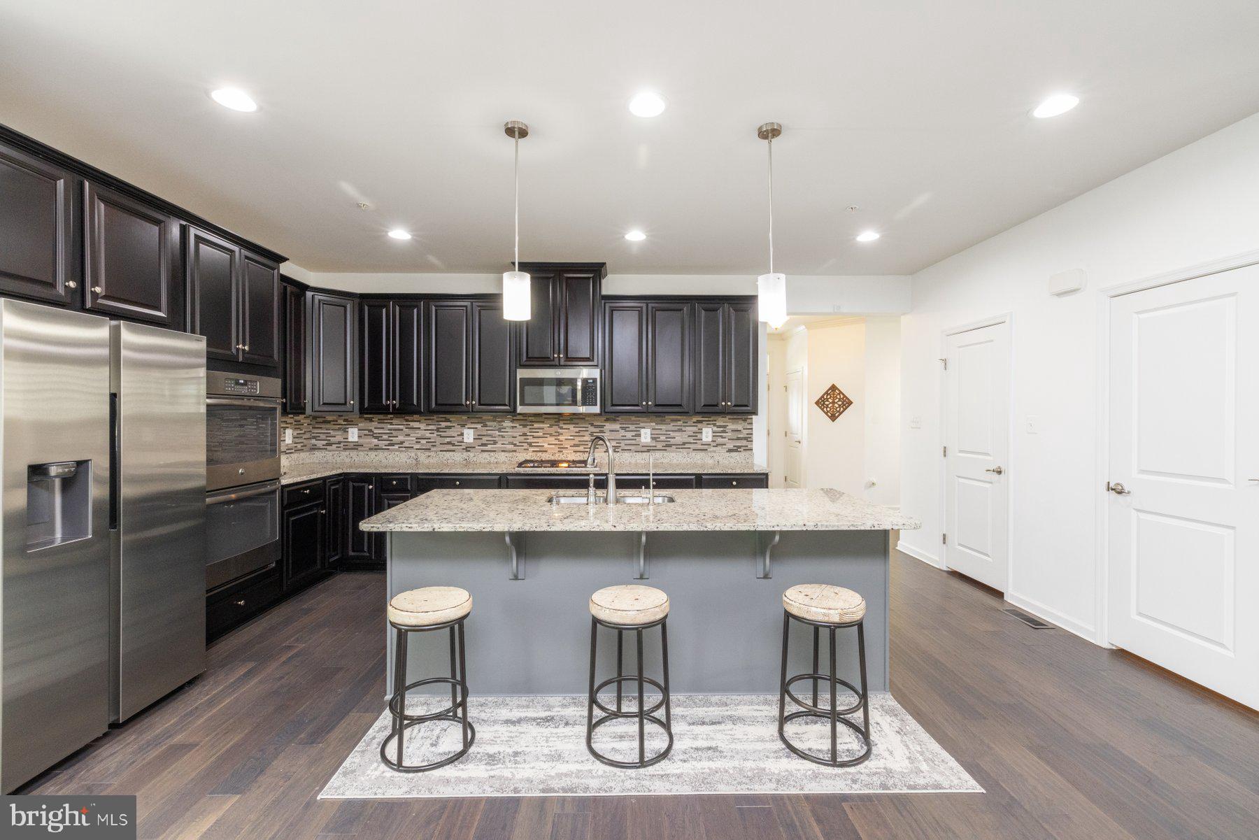 5861 OAKDALE VILLAGE ROAD