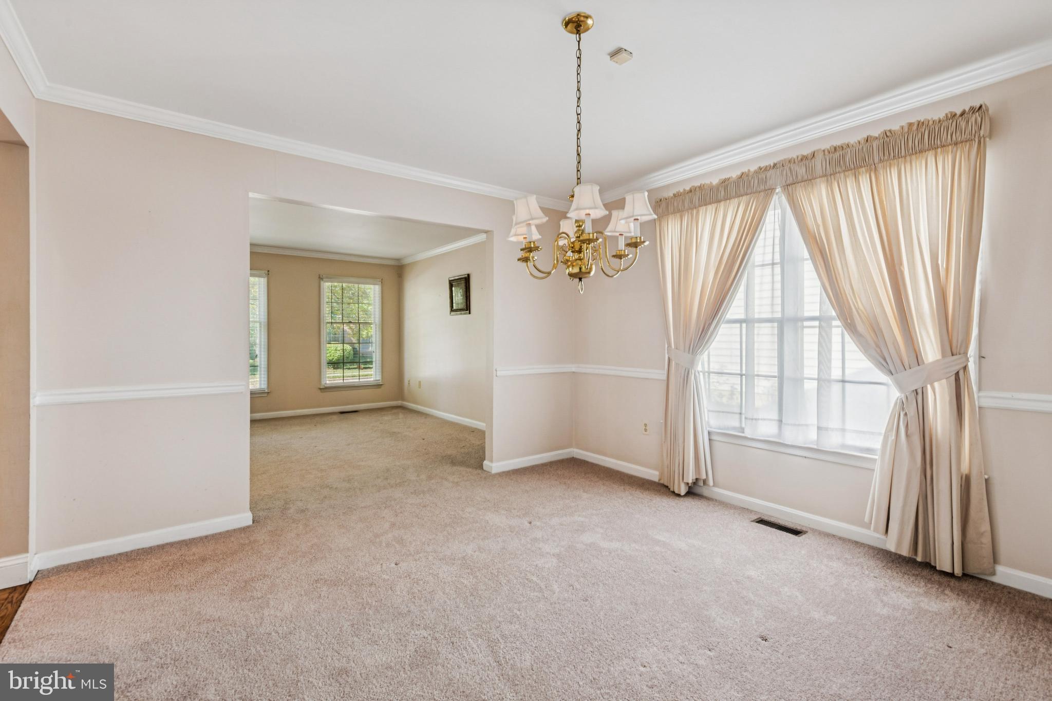 HUNT MEADOW - Residential