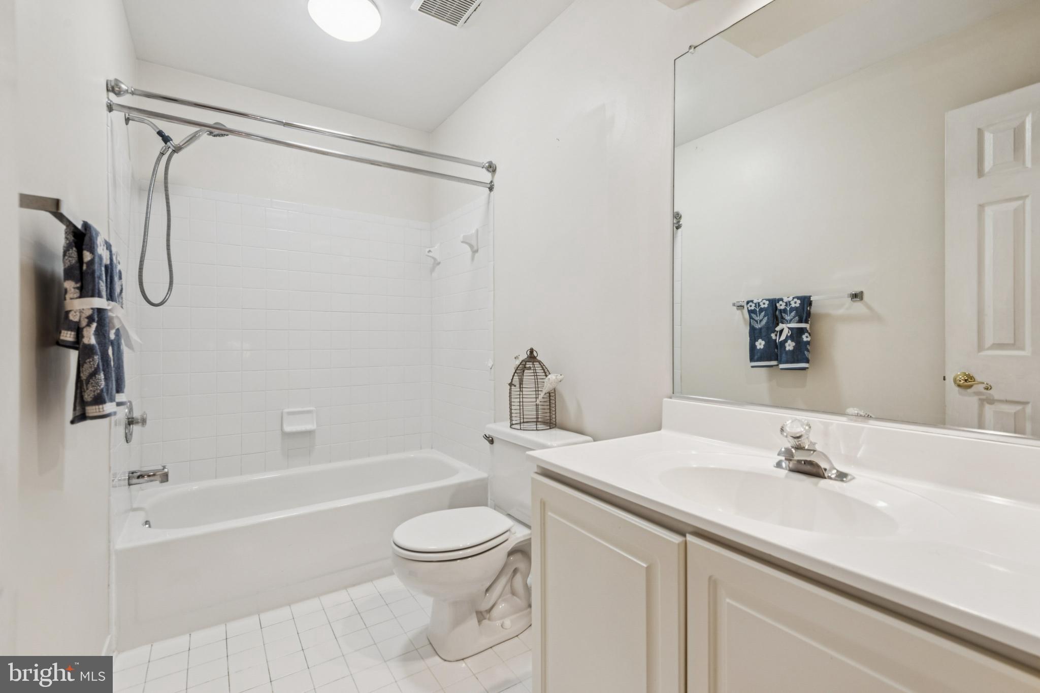 HUNT MEADOW - Residential