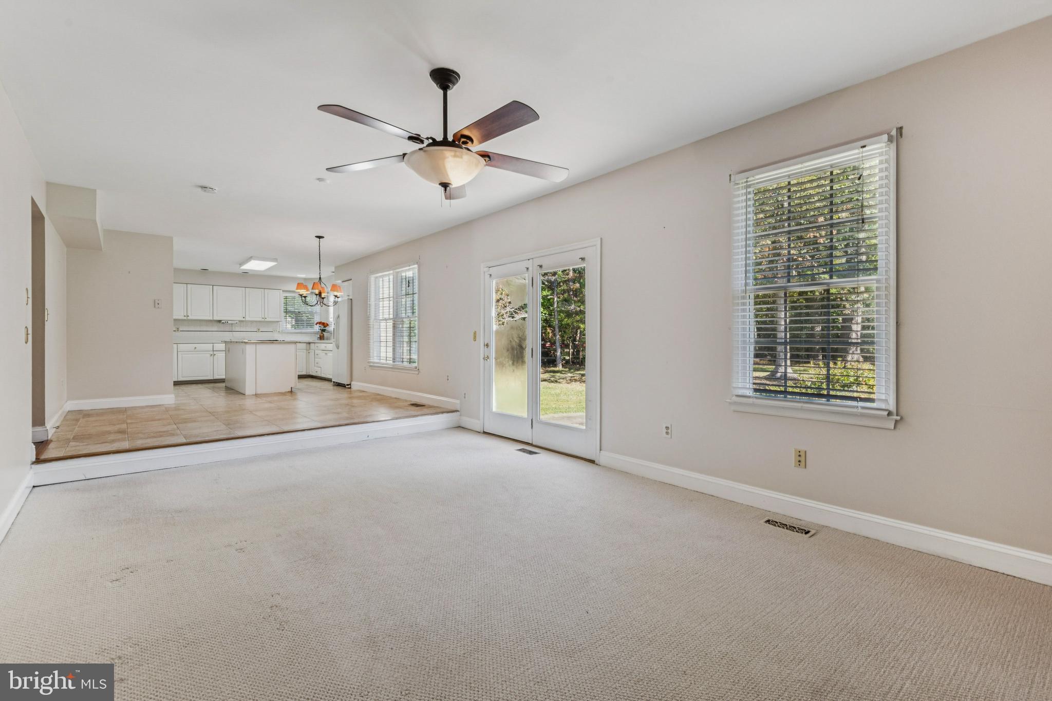 HUNT MEADOW - Residential