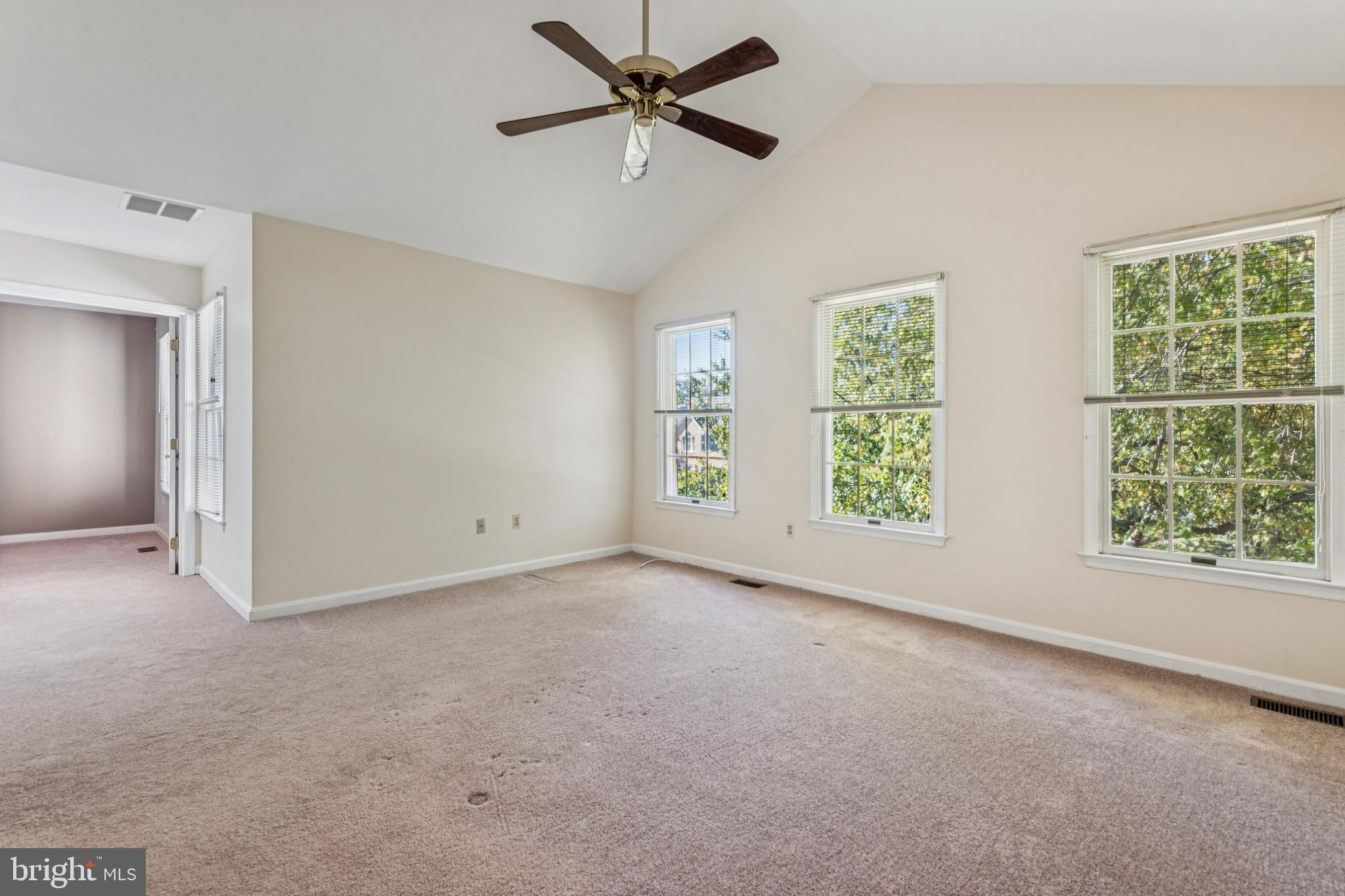 HUNT MEADOW - Residential