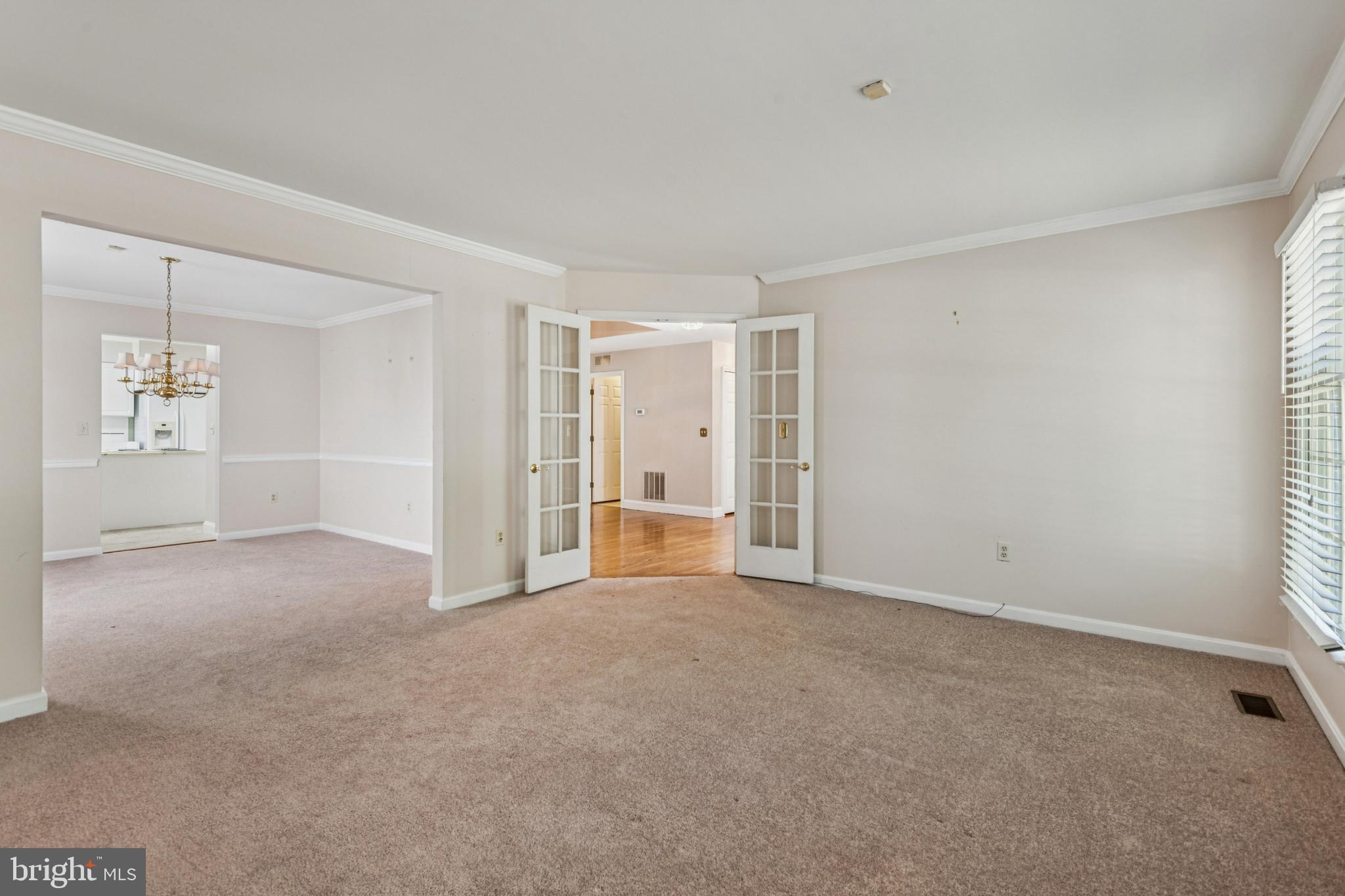 HUNT MEADOW - Residential