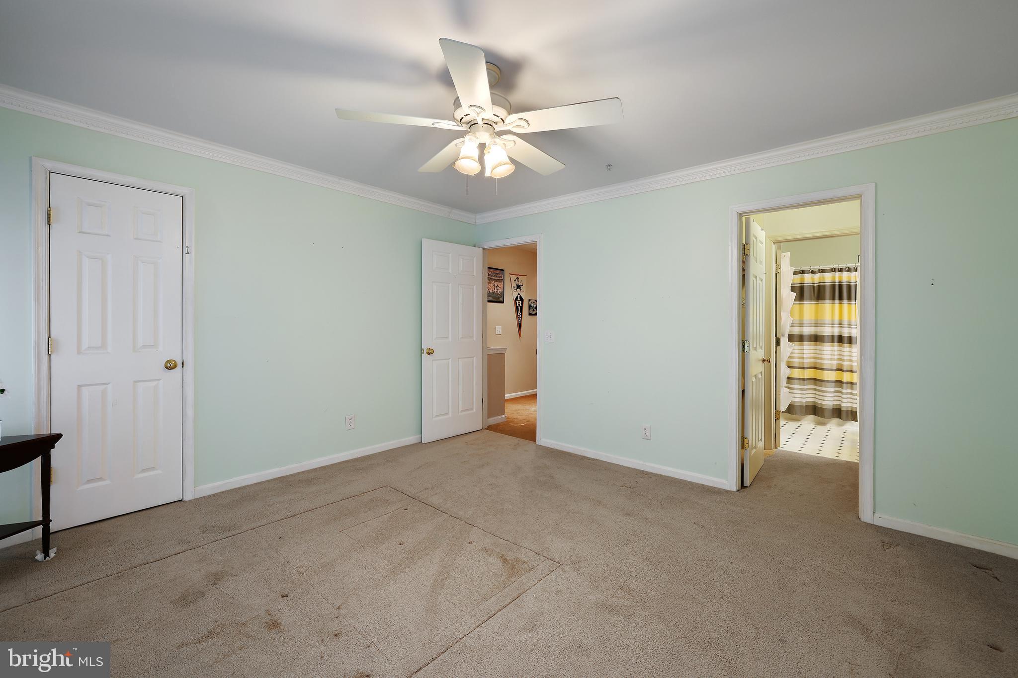 CLOVERLEAF COMMONS - Residential