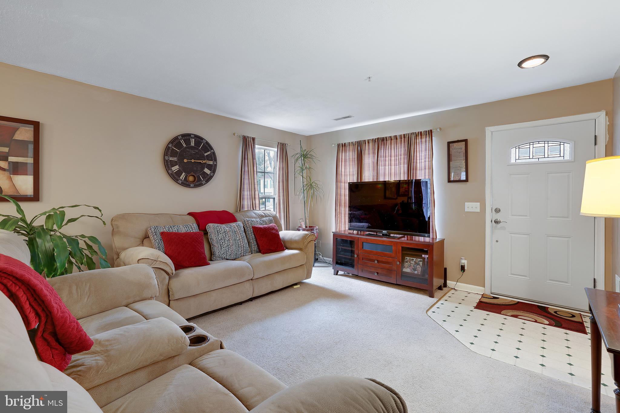 CLOVERLEAF COMMONS - Residential