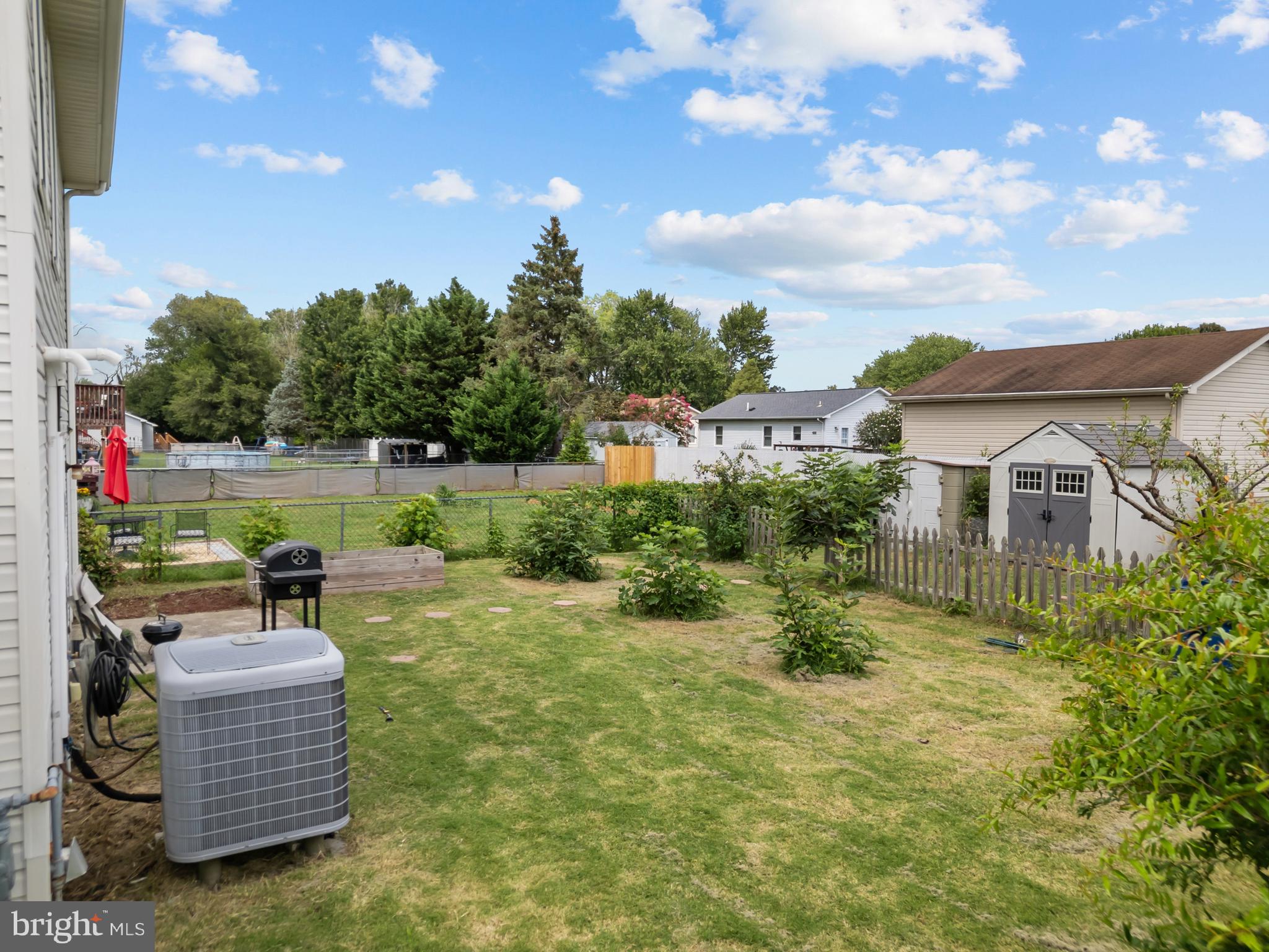 GREEN MDWS - Residential