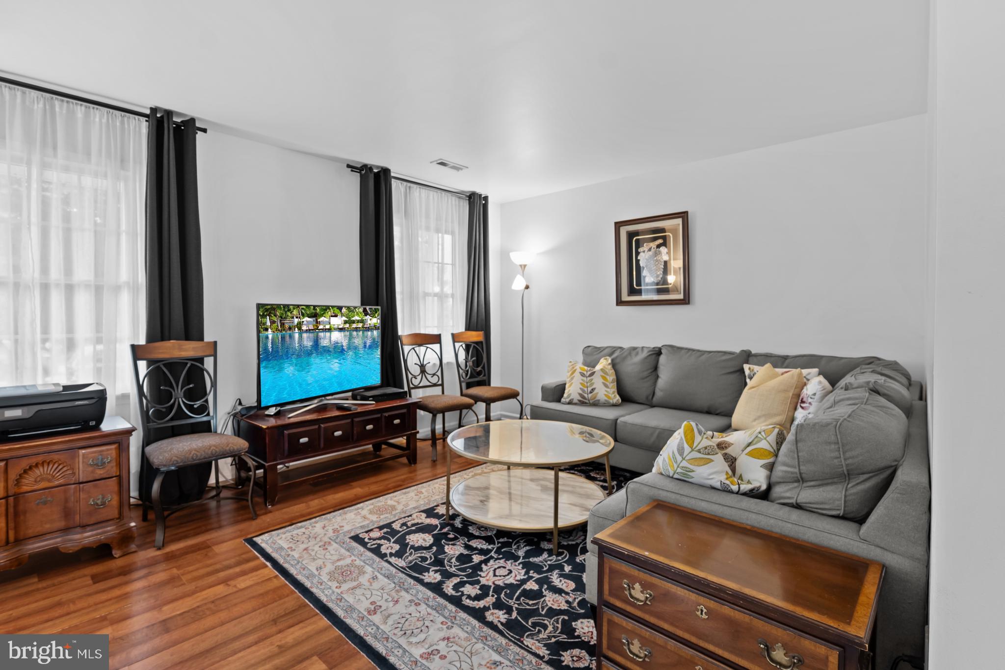 GREEN MDWS - Residential