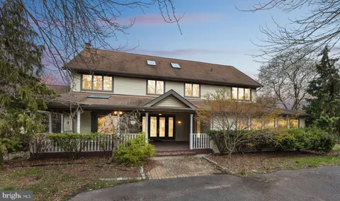 76 W. Tomlin Station, Mickleton, NJ MLS: NJGL2055096