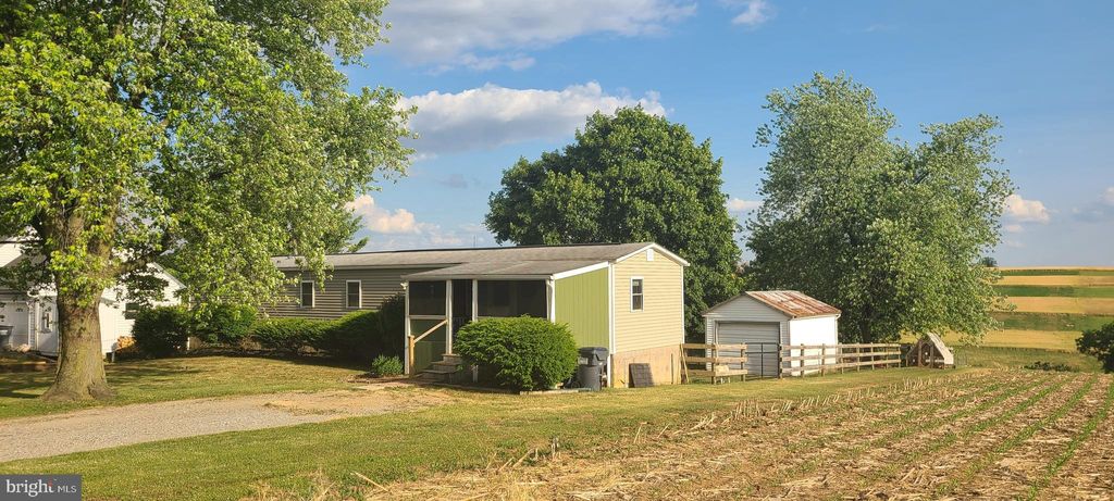 Photo of 70 MARTIC HEIGHTS DR, HOLTWOOD, PA 17532 (MLS # PALA2037780)