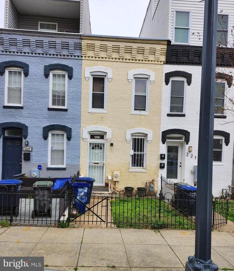 2215 10TH STREET NW WASHINGTON DC 20001