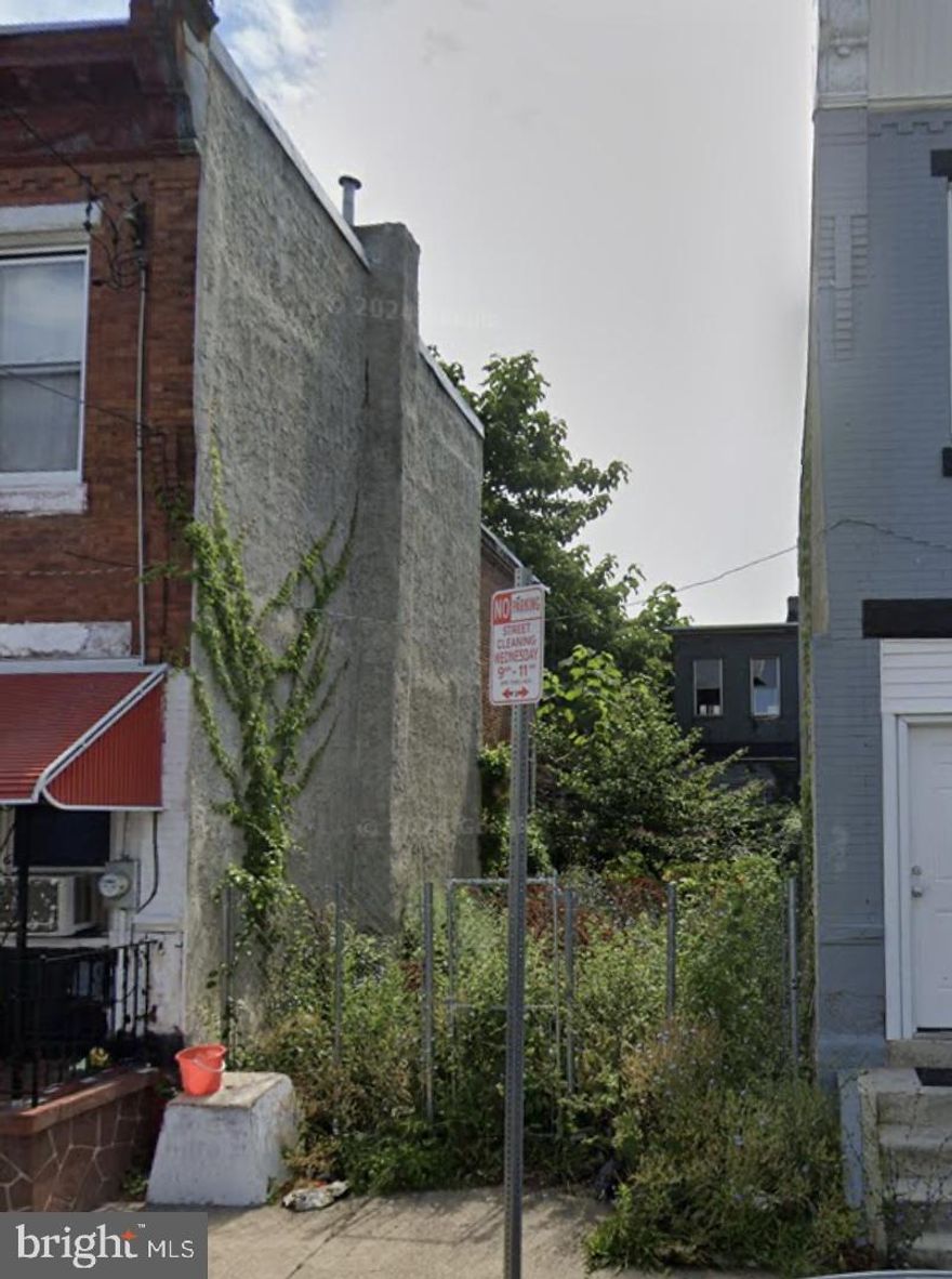 Large 16x64 lot now available in the up and coming Strawberry Mansion Neighborhood! Drive by and send over your offer