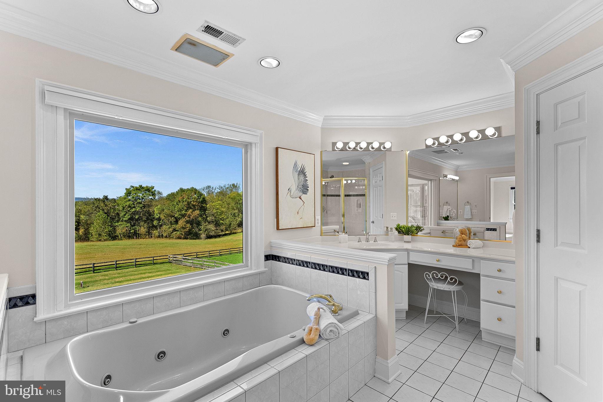 HUNTING HILL FARMS - Residential