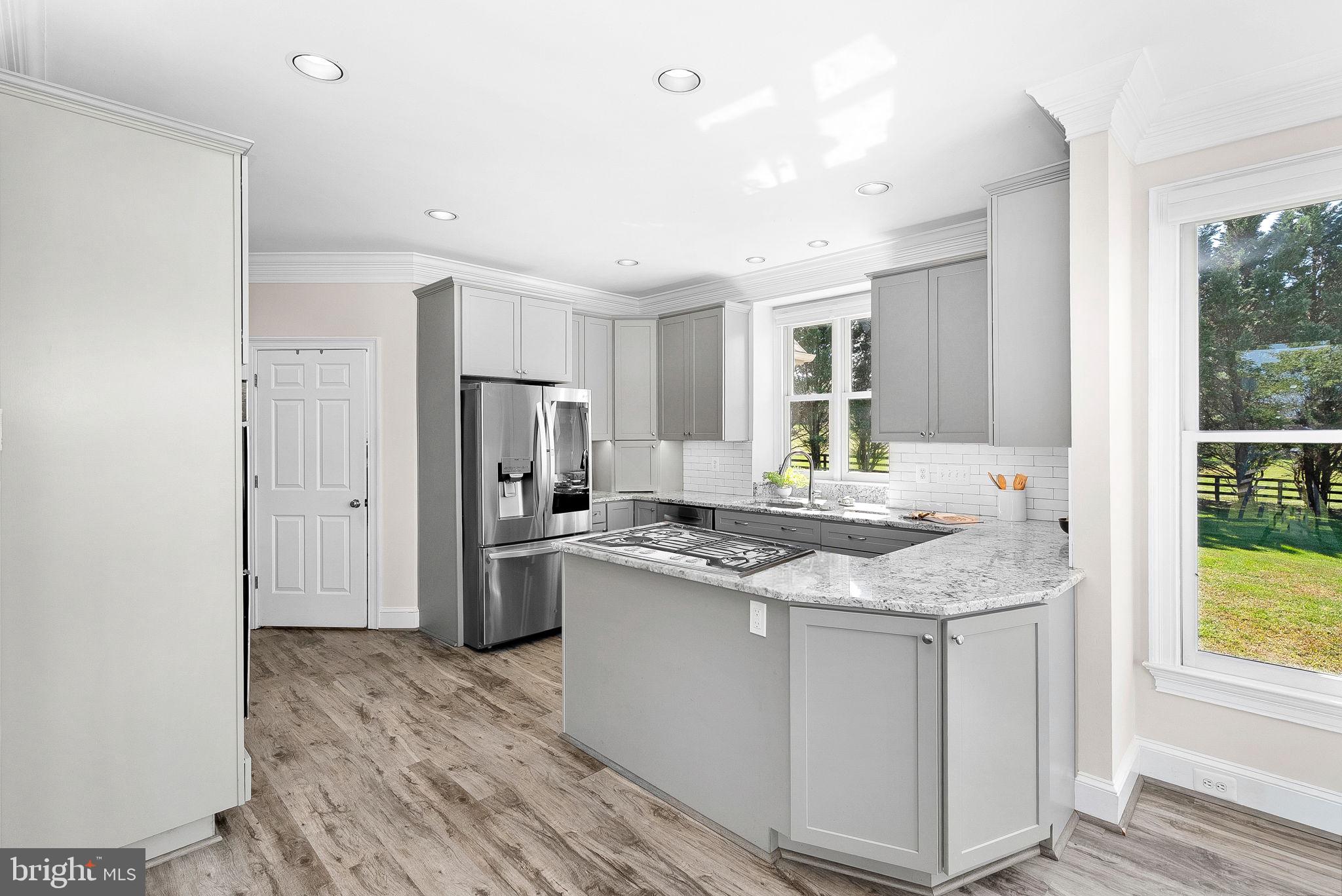 HUNTING HILL FARMS - Residential