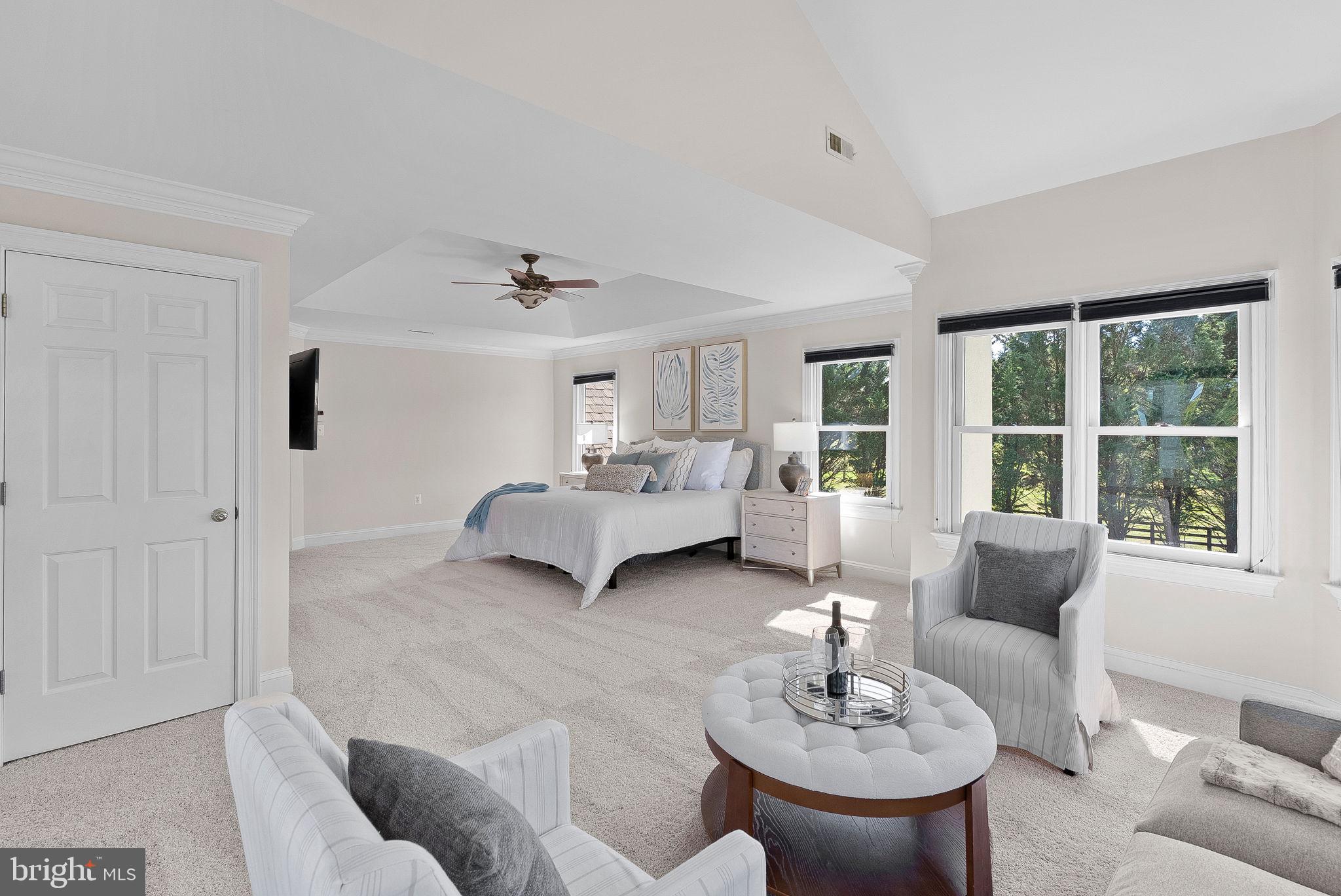 HUNTING HILL FARMS - Residential