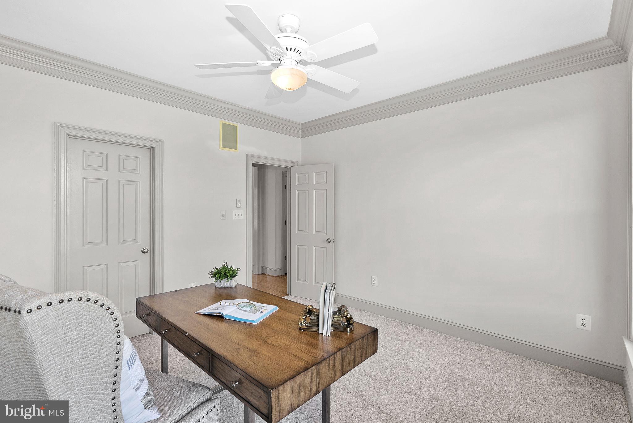 HUNTING HILL FARMS - Residential