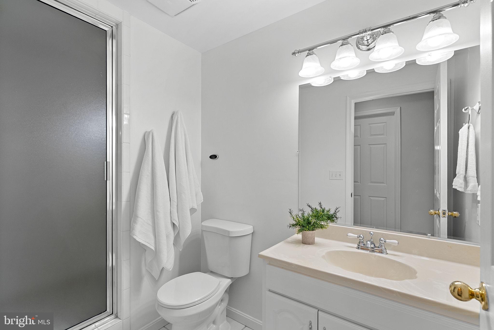 HUNTING HILL FARMS - Residential