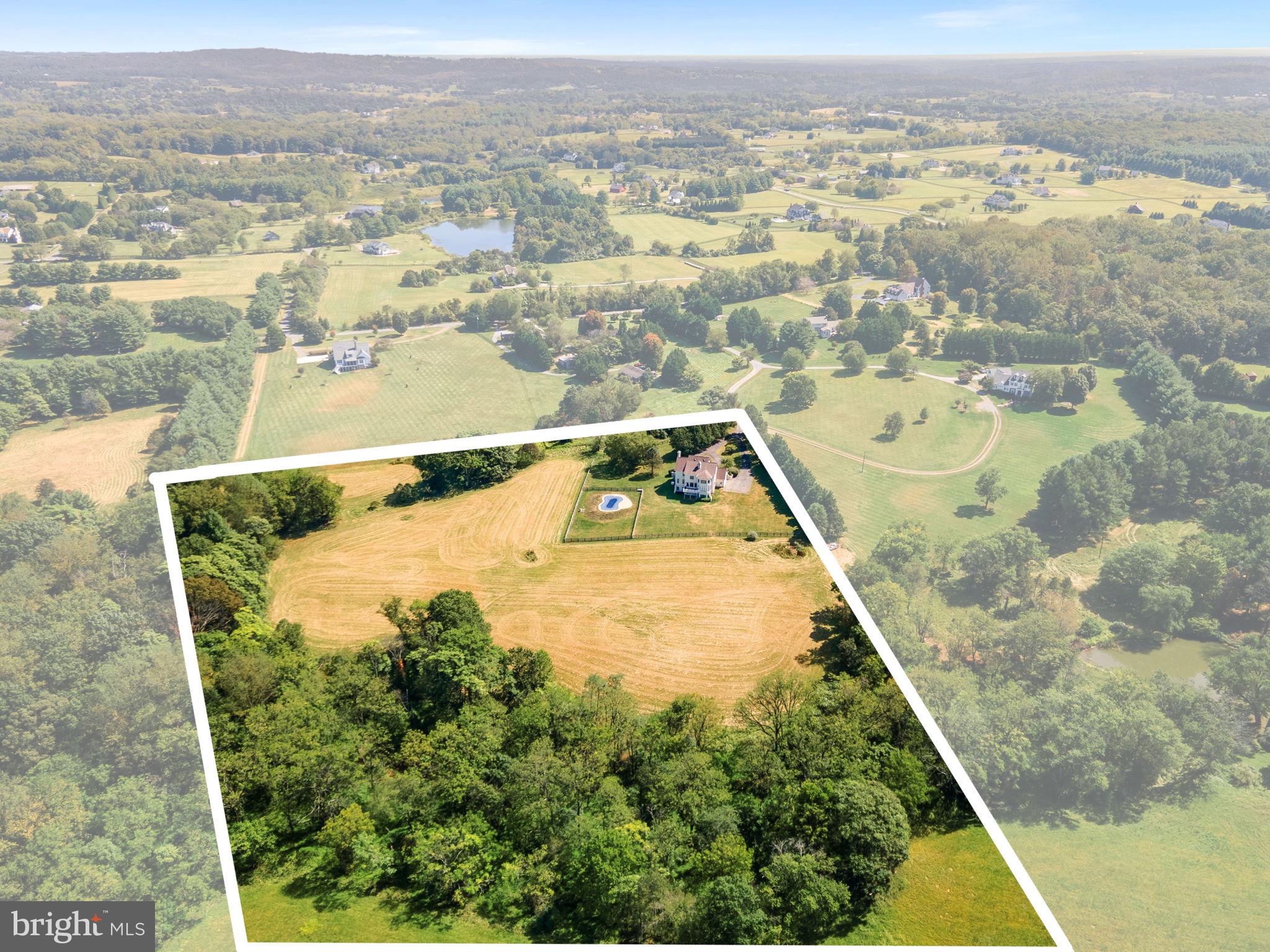 HUNTING HILL FARMS - Residential