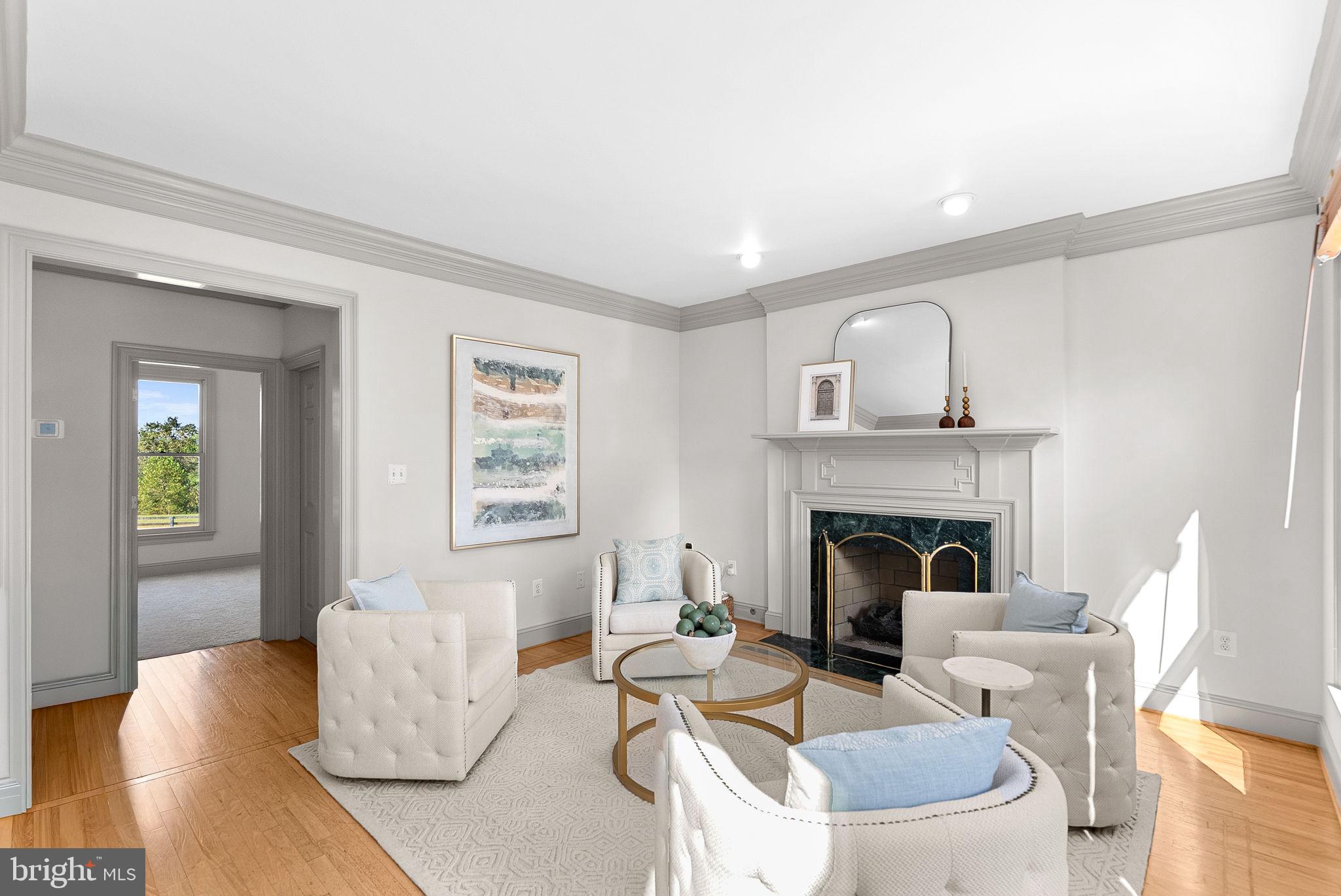 HUNTING HILL FARMS - Residential