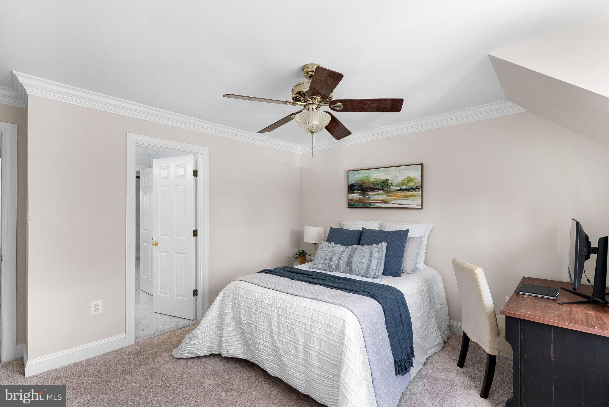 HUNTING HILL FARMS - Residential