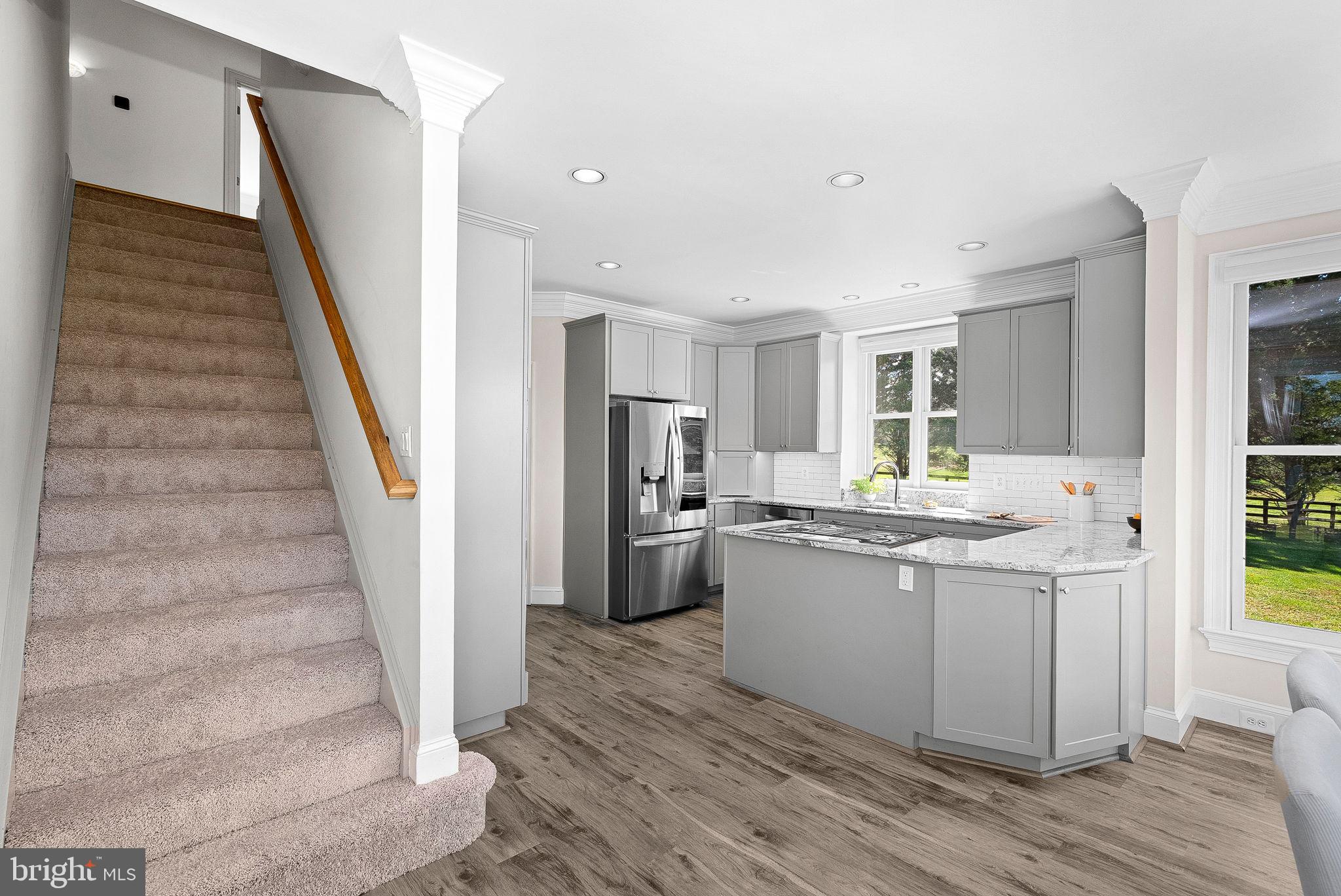 HUNTING HILL FARMS - Residential