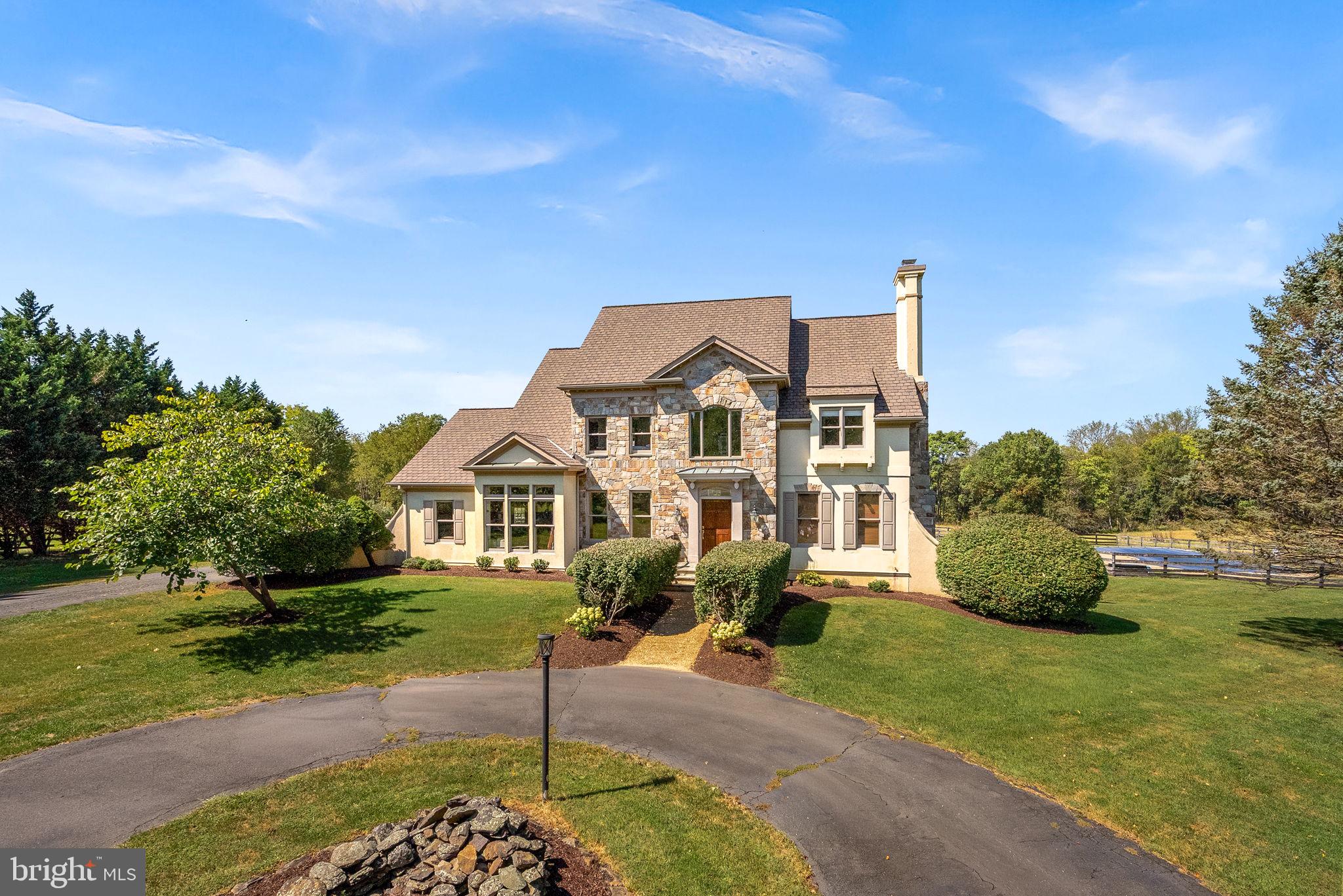 HUNTING HILL FARMS - Residential