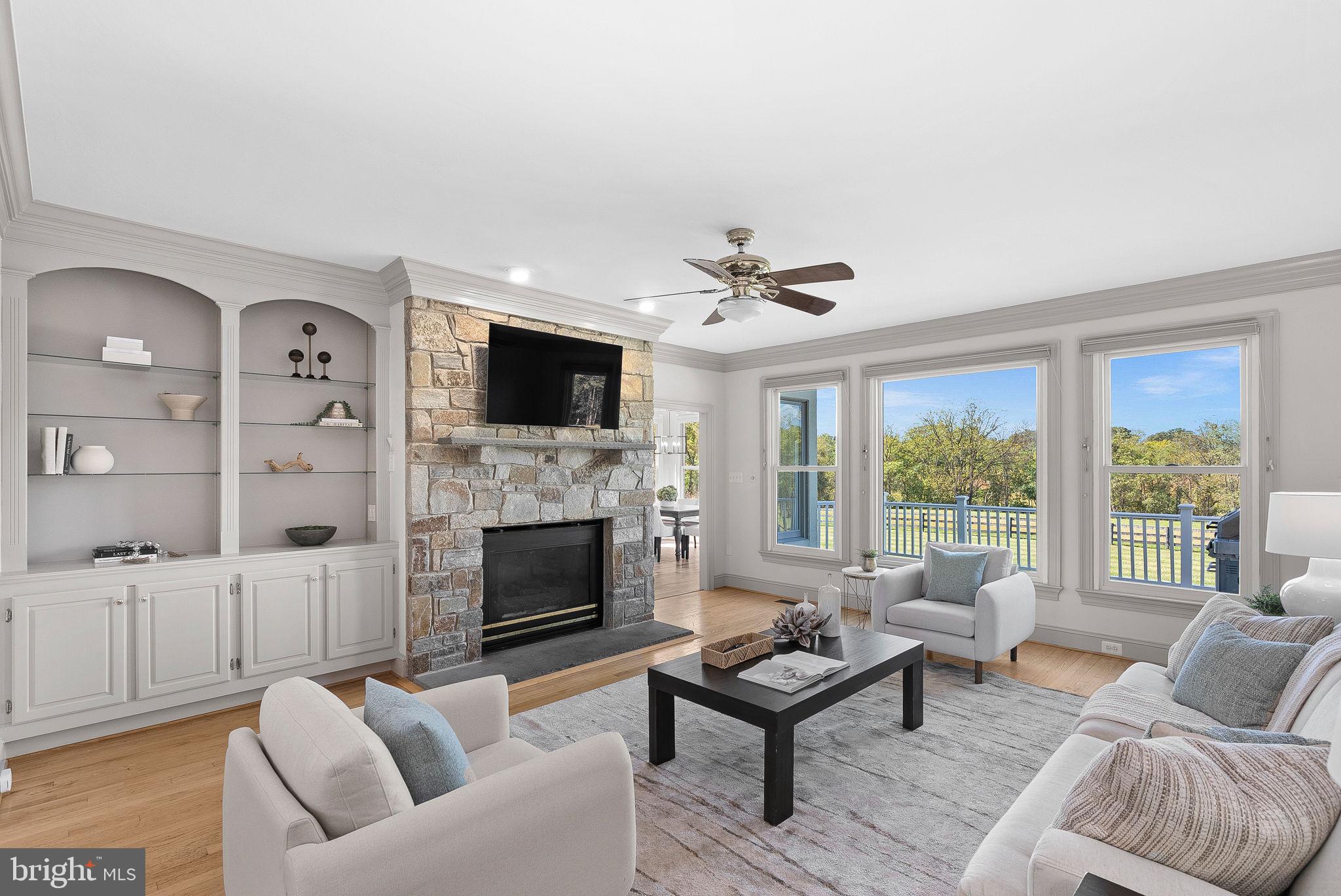 HUNTING HILL FARMS - Residential