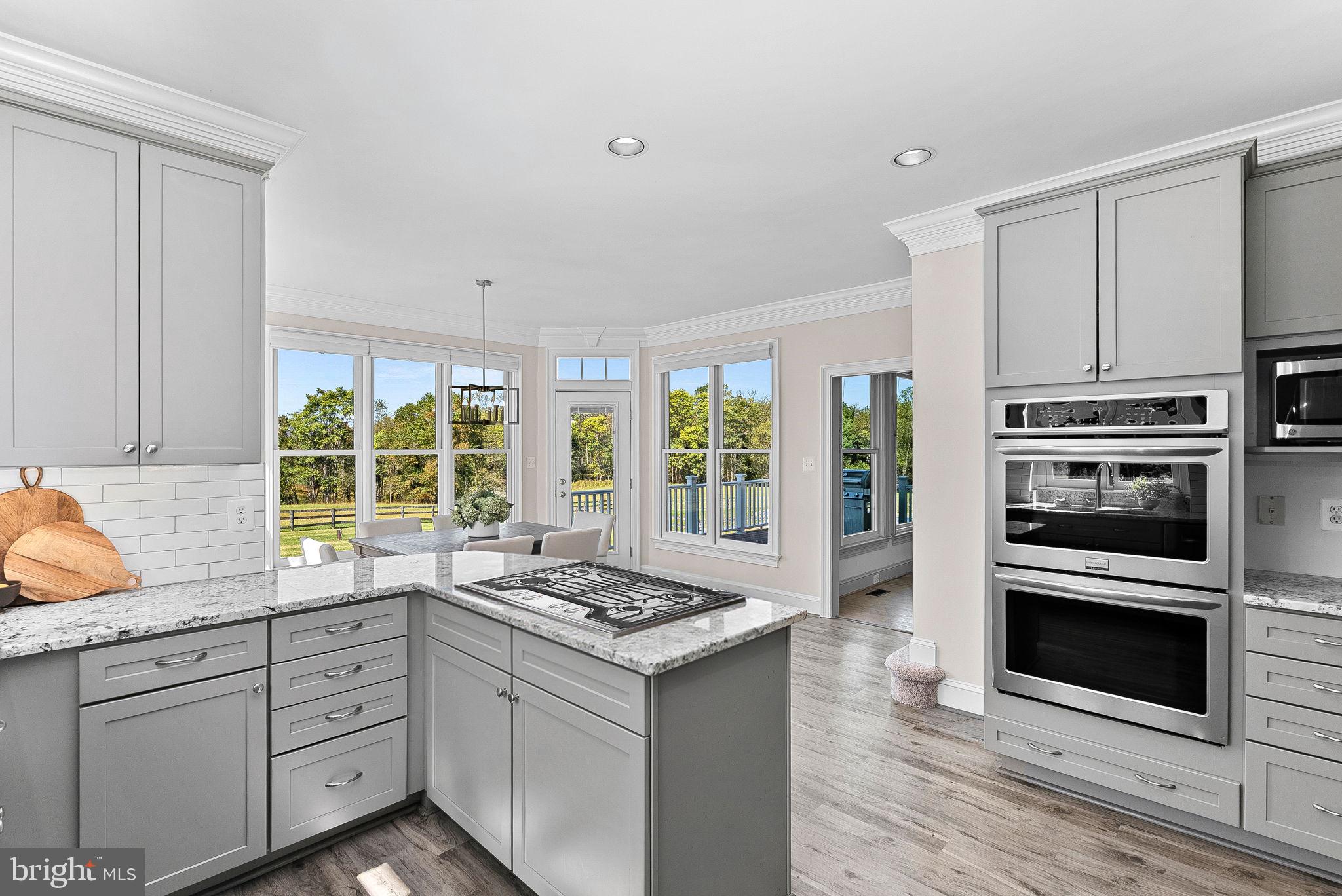 HUNTING HILL FARMS - Residential