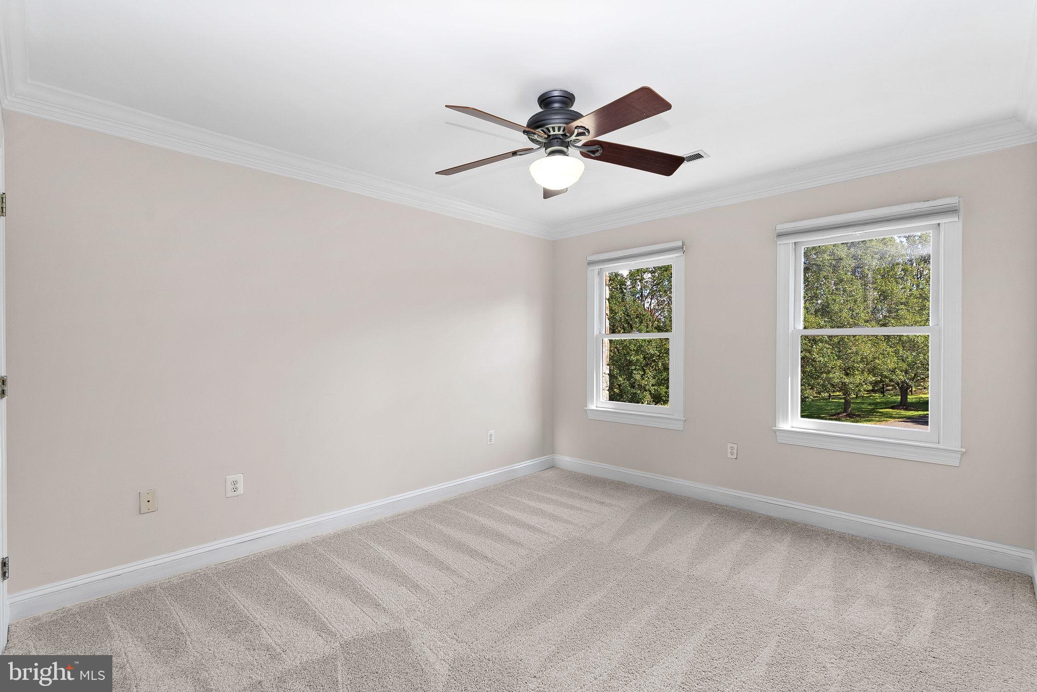 HUNTING HILL FARMS - Residential