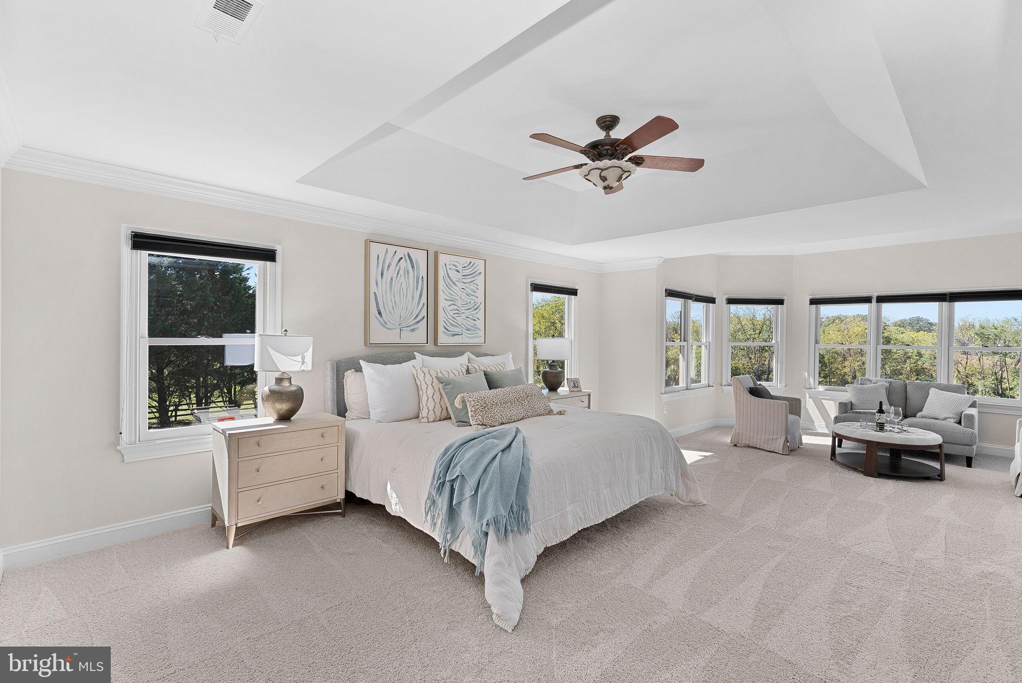 HUNTING HILL FARMS - Residential