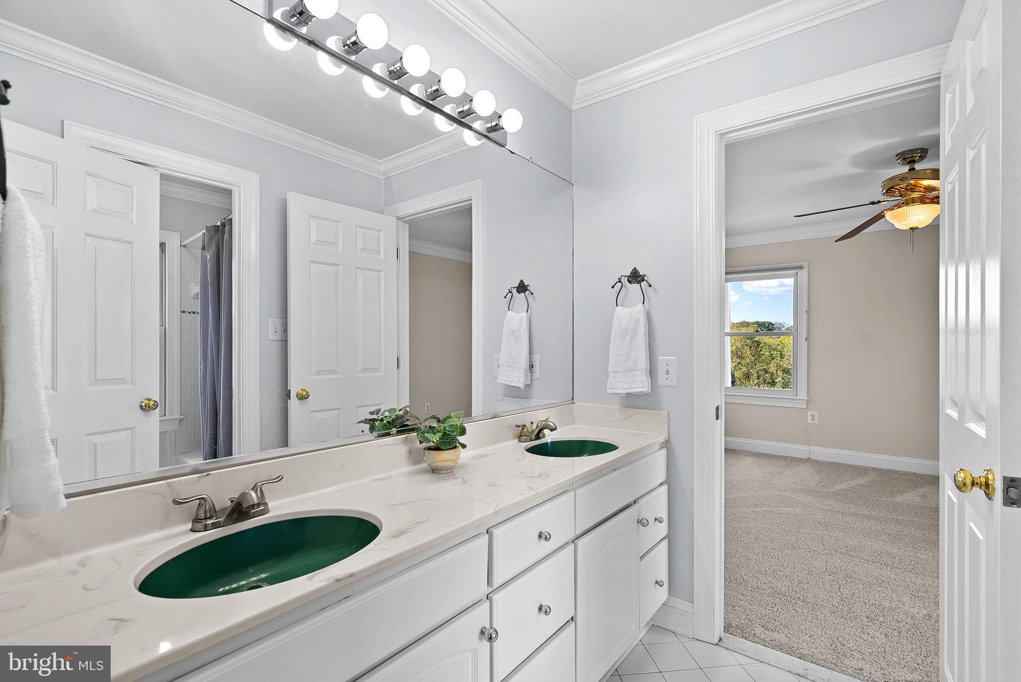 HUNTING HILL FARMS - Residential