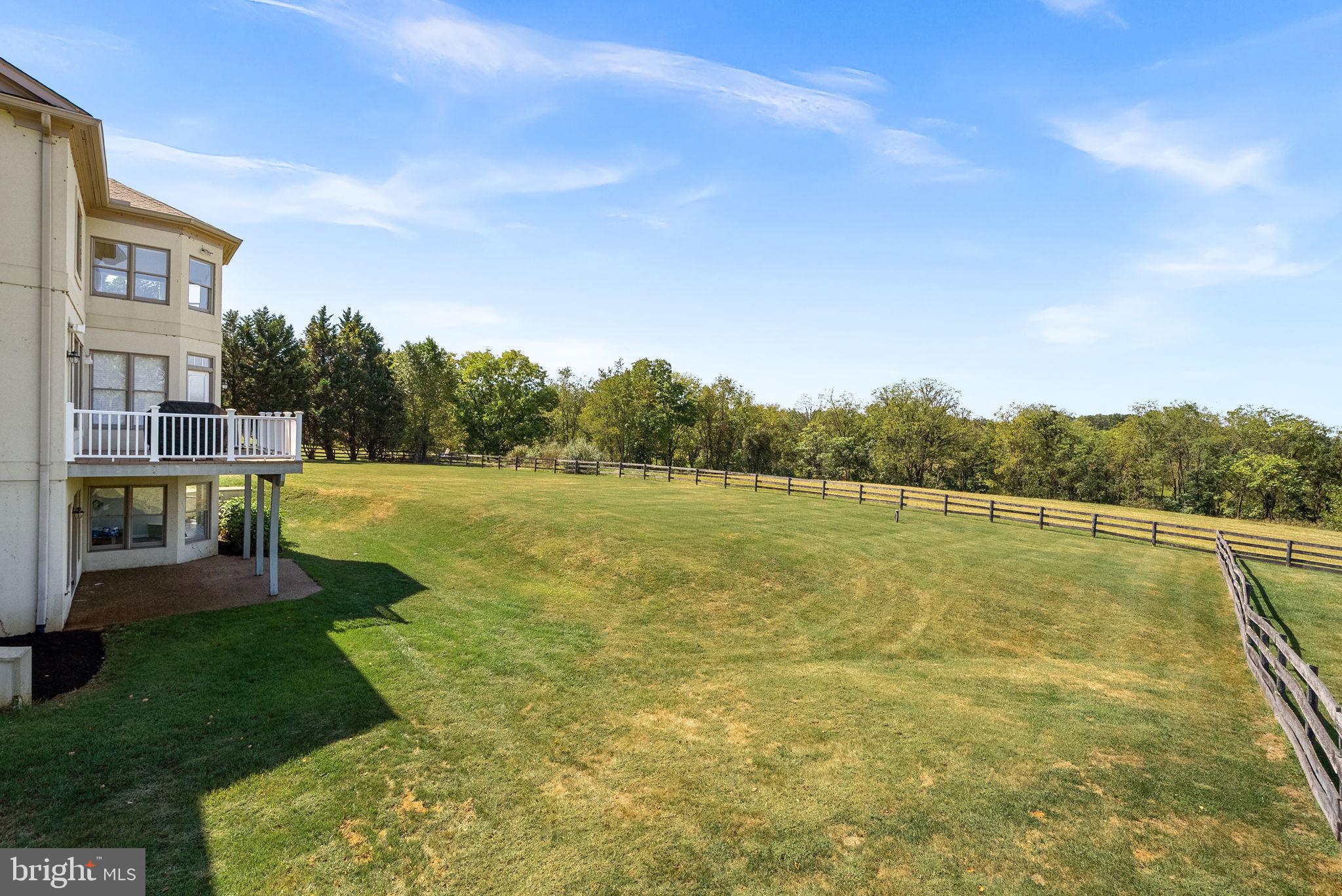 HUNTING HILL FARMS - Residential