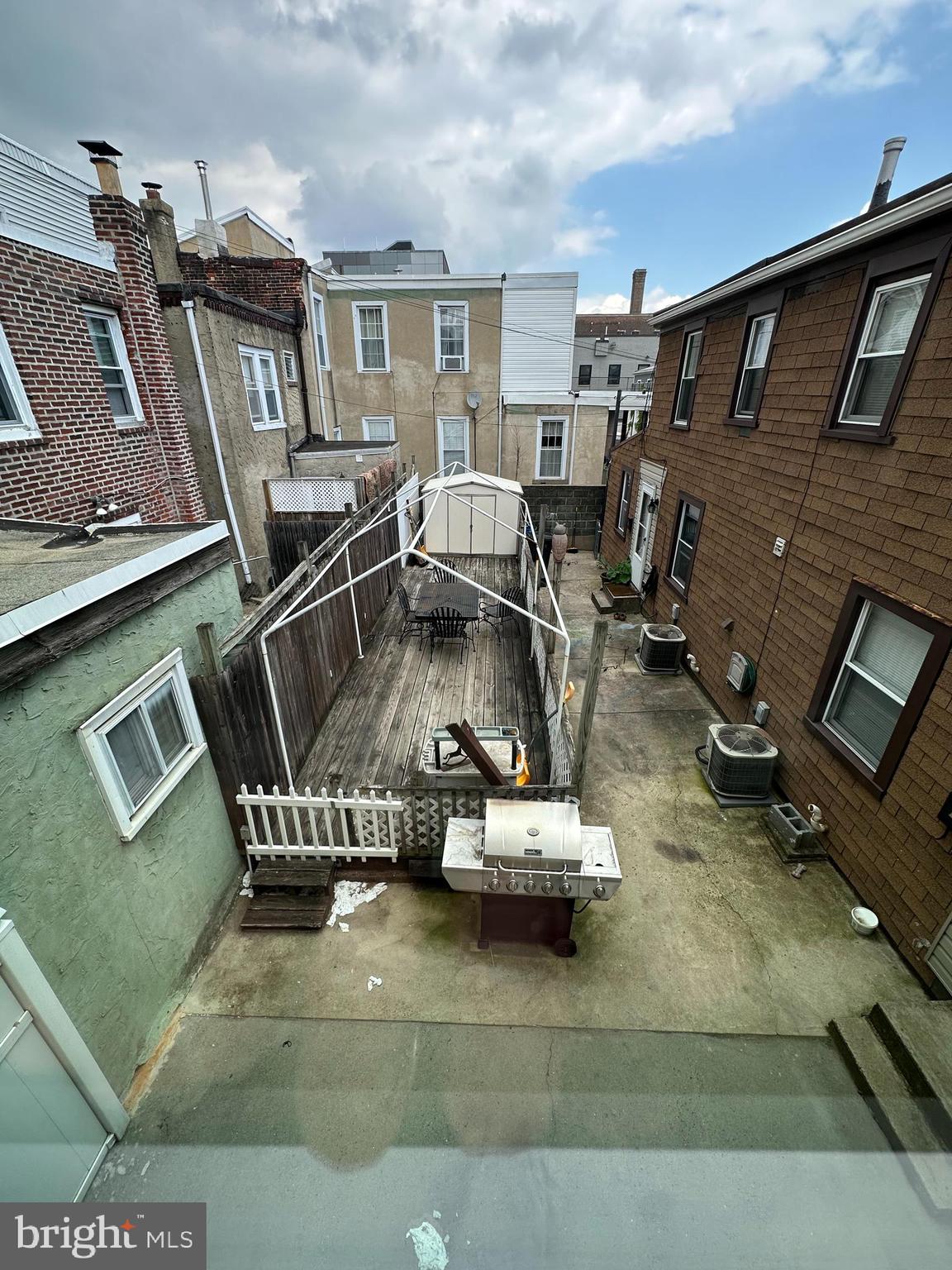 PORT RICHMOND - Residential Lease