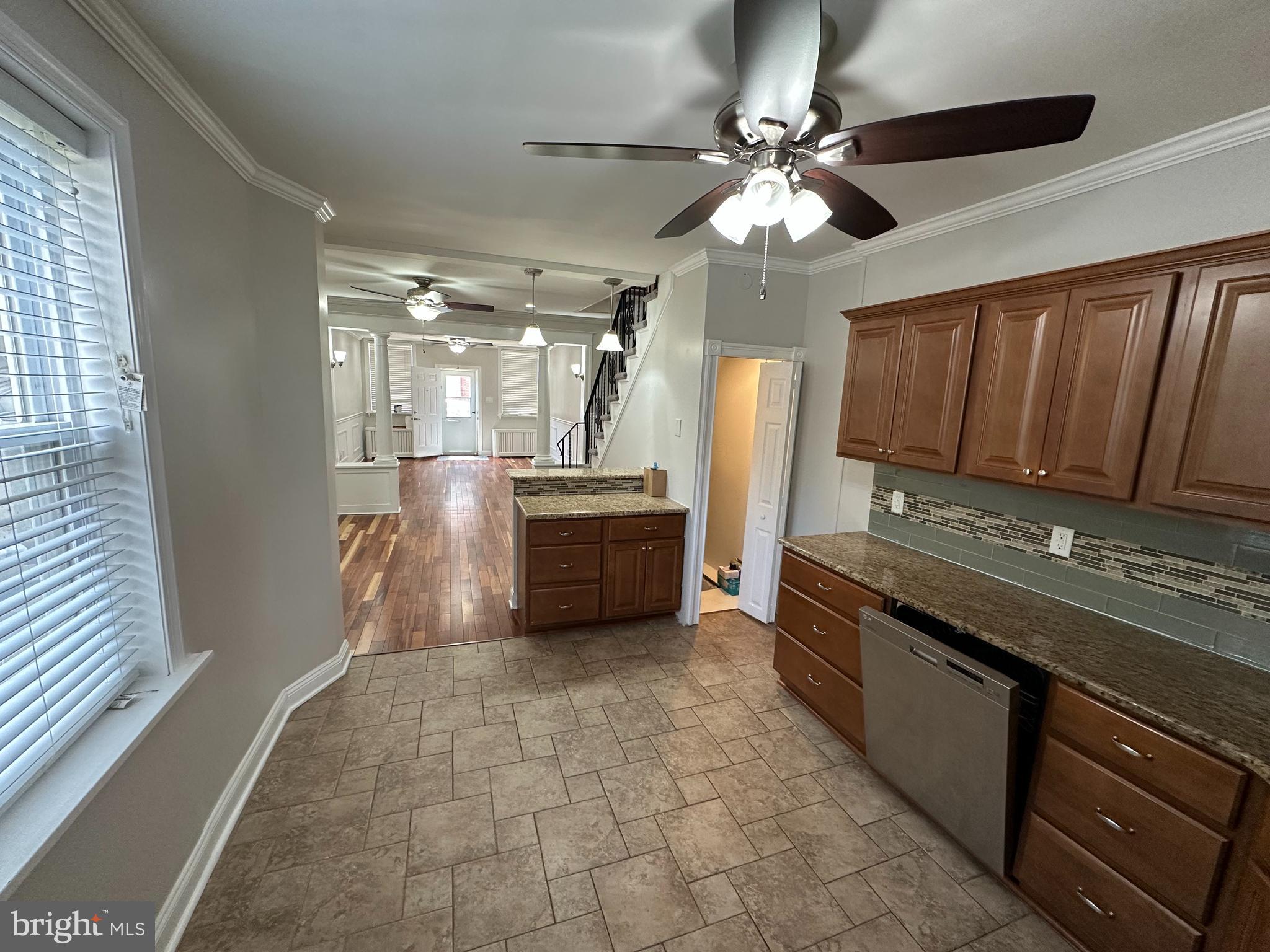 PORT RICHMOND - Residential Lease