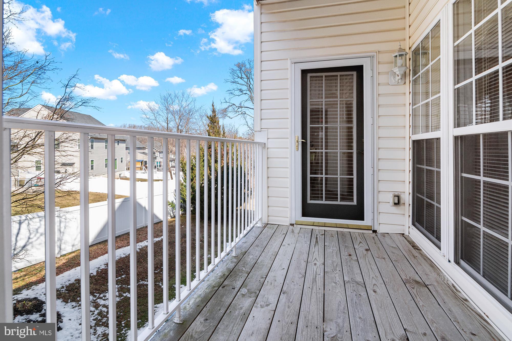 VILLAGE GREEN - Residential