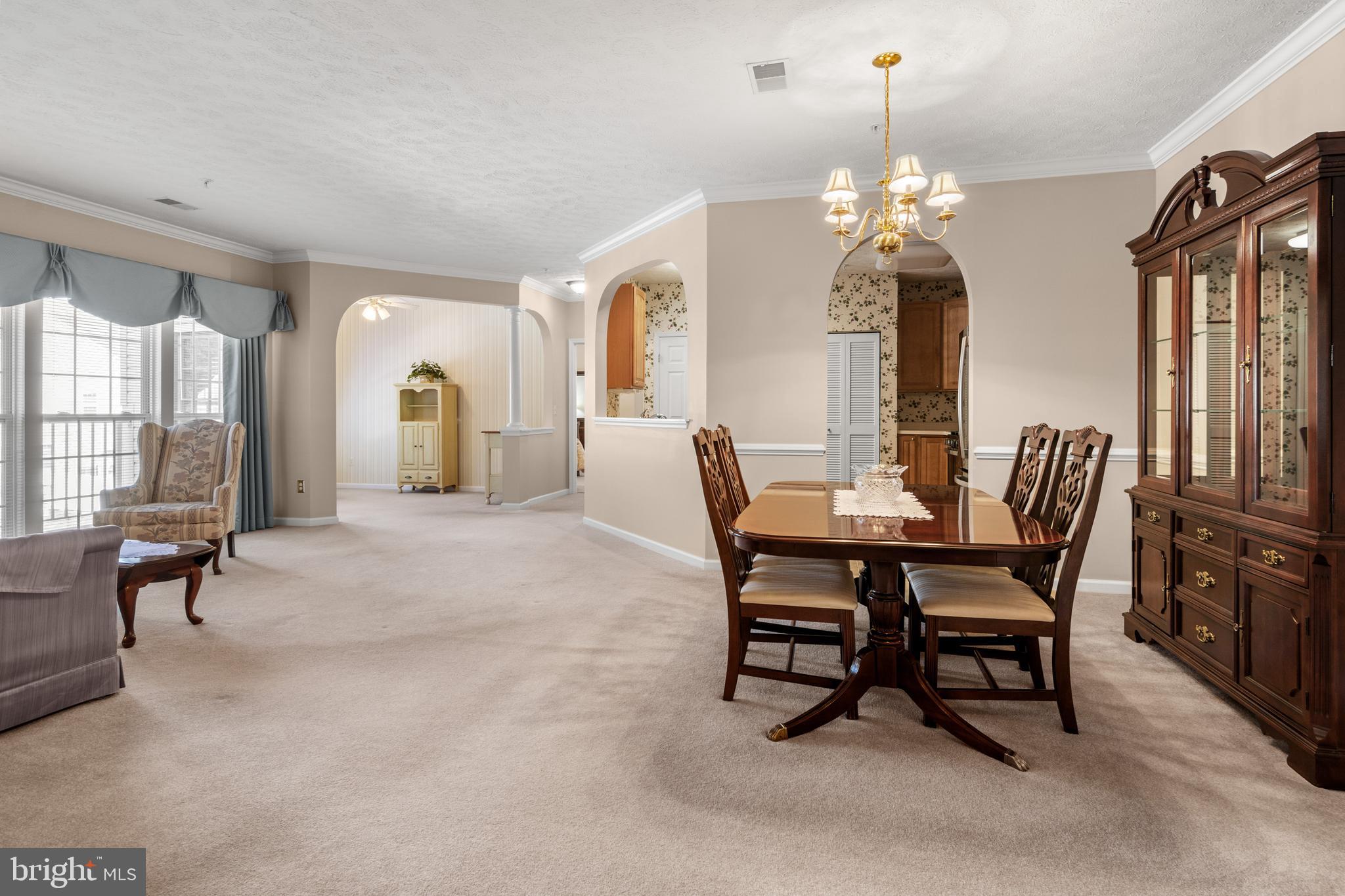 VILLAGE GREEN - Residential