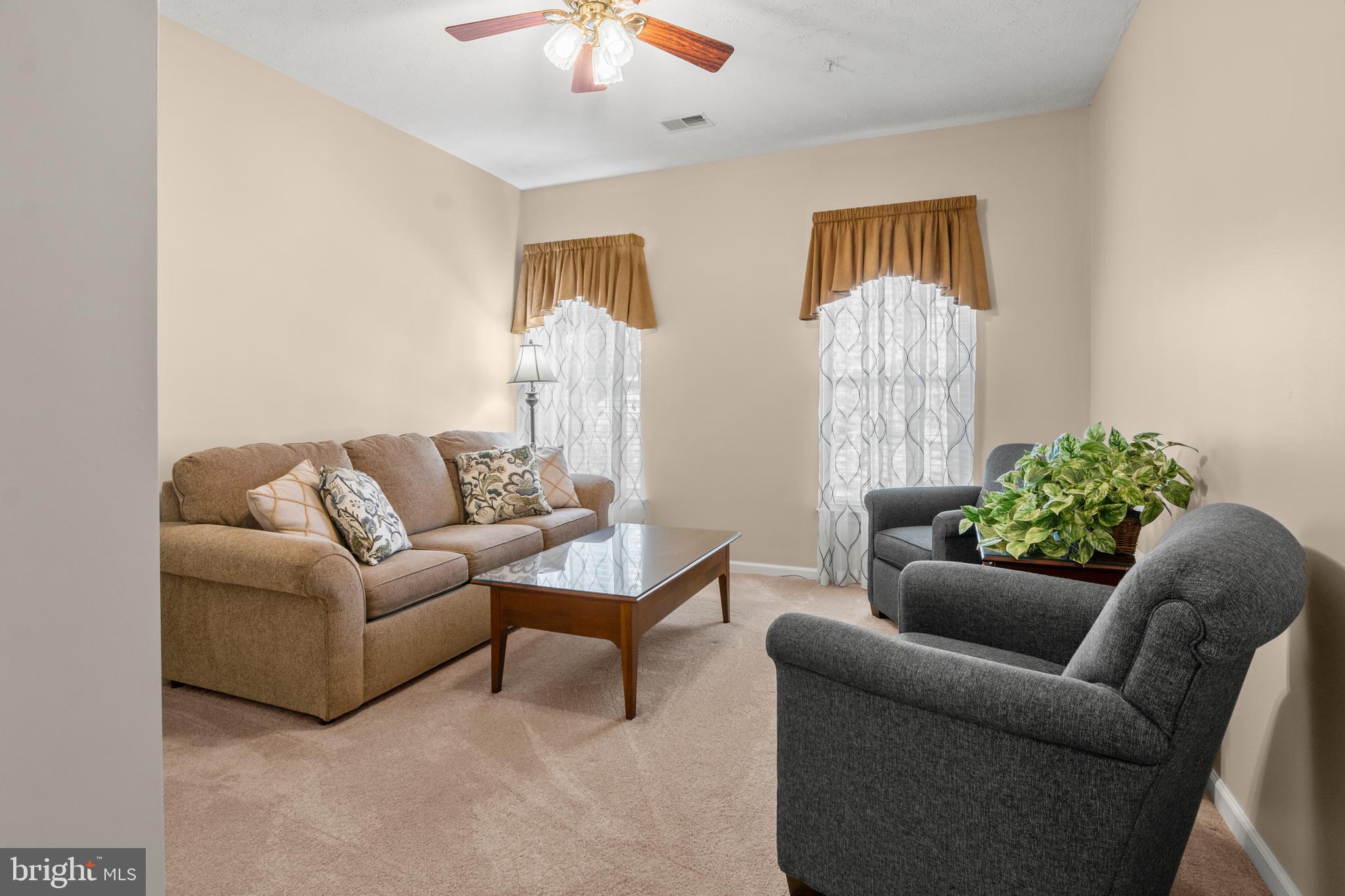 VILLAGE GREEN - Residential