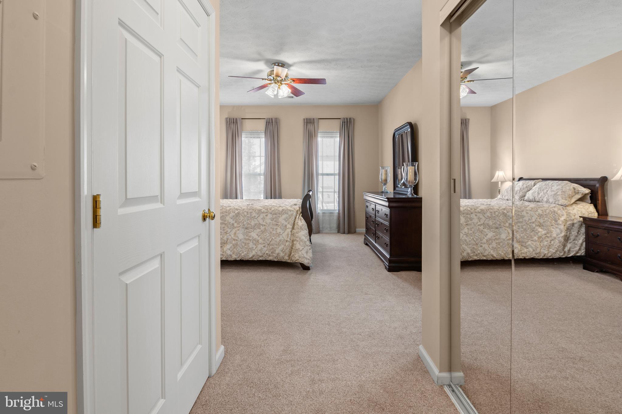 VILLAGE GREEN - Residential