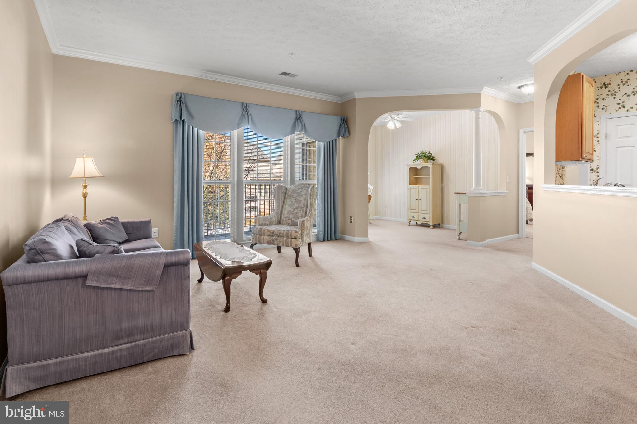 VILLAGE GREEN - Residential