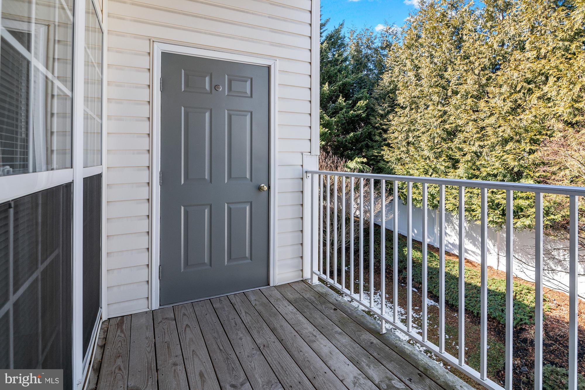 VILLAGE GREEN - Residential