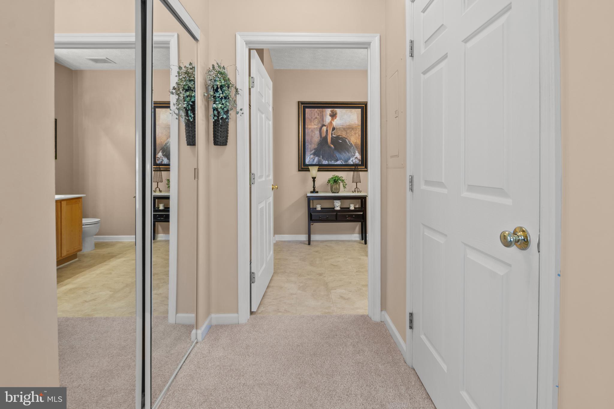 VILLAGE GREEN - Residential