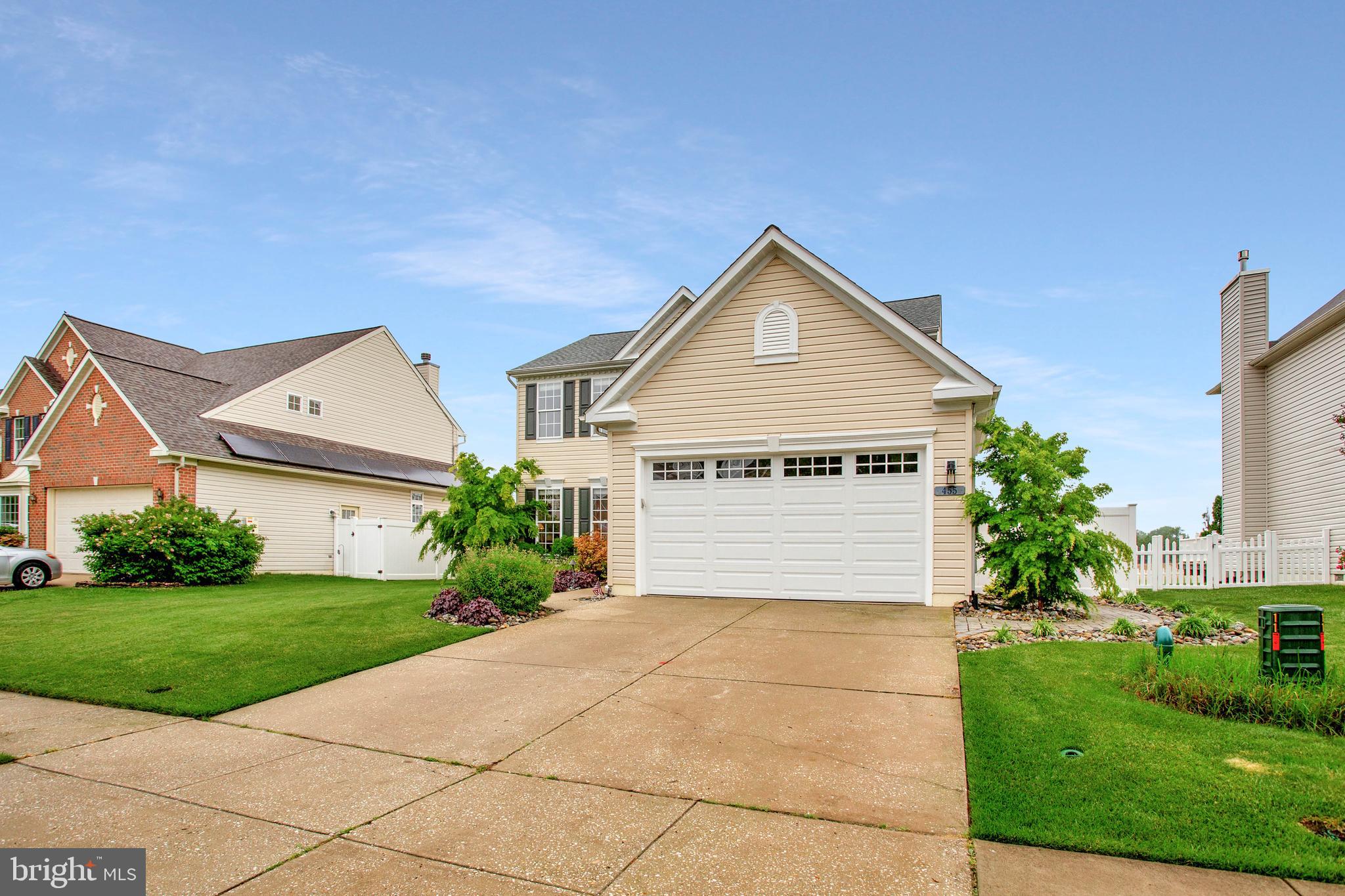 455 CREEKS END LANE