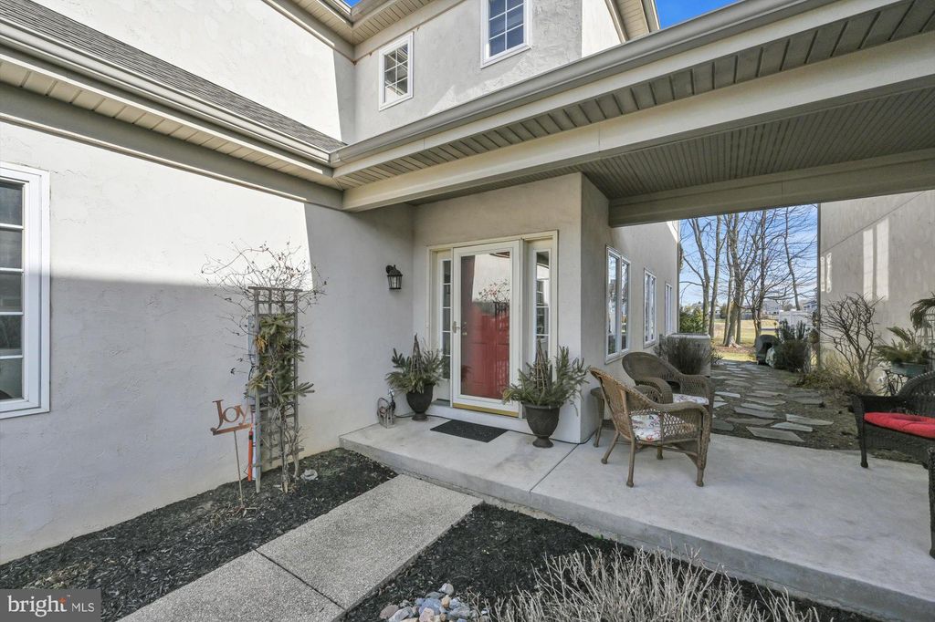 Photo of 1089 STILLWOOD CIR, LITITZ, PA 17543 (MLS # PALA2030464)