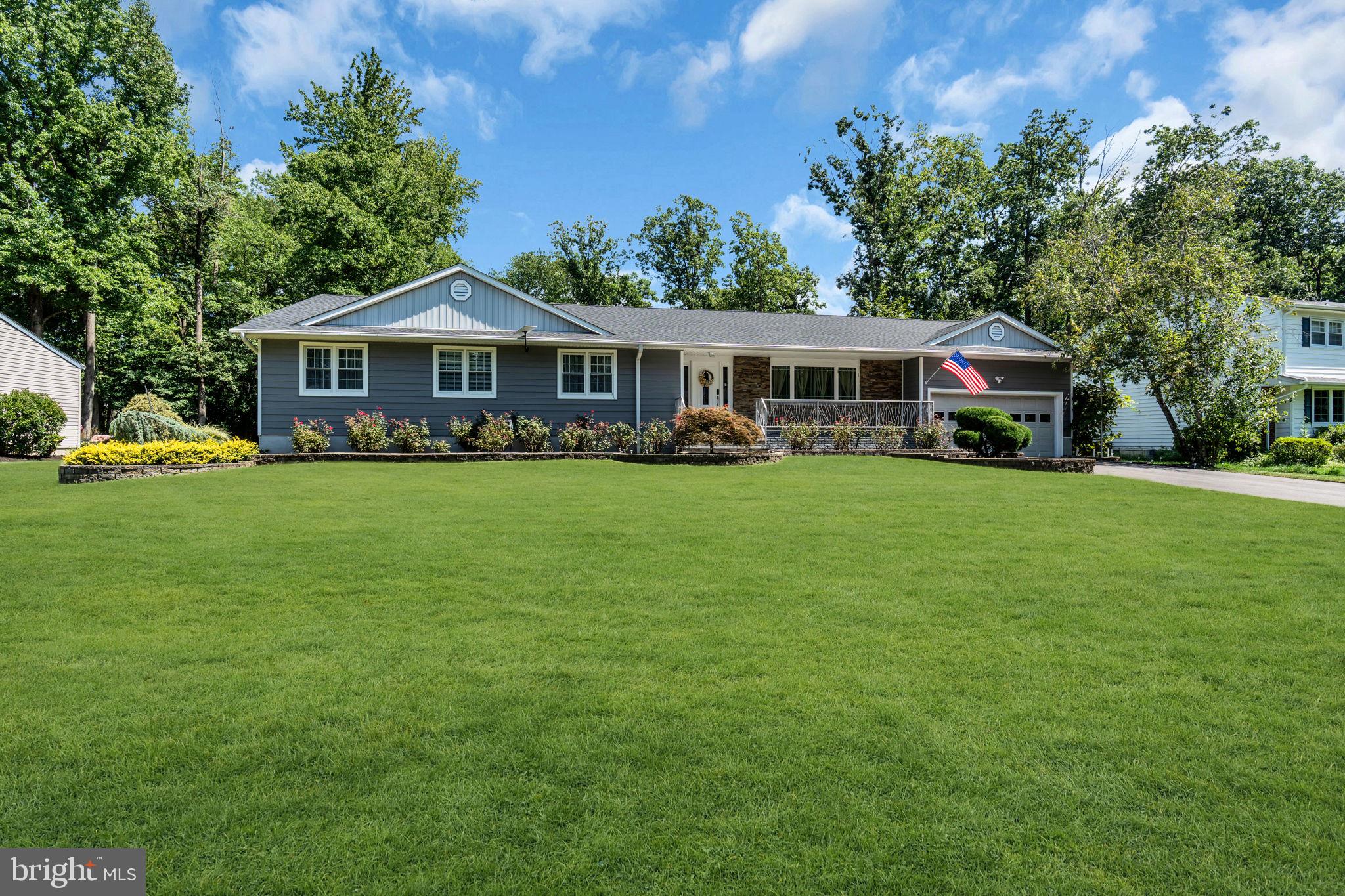 13 JEFFREY LANE