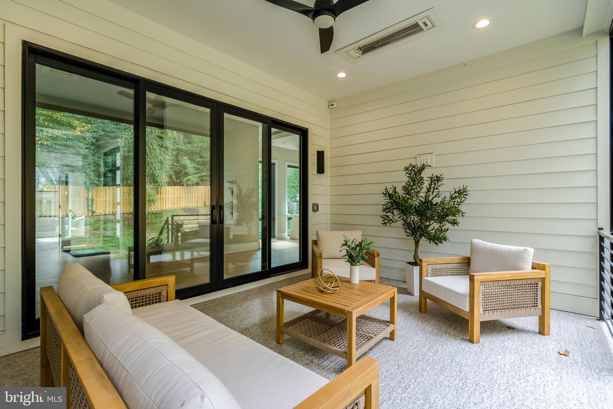 WEST LANGLEY - Residential