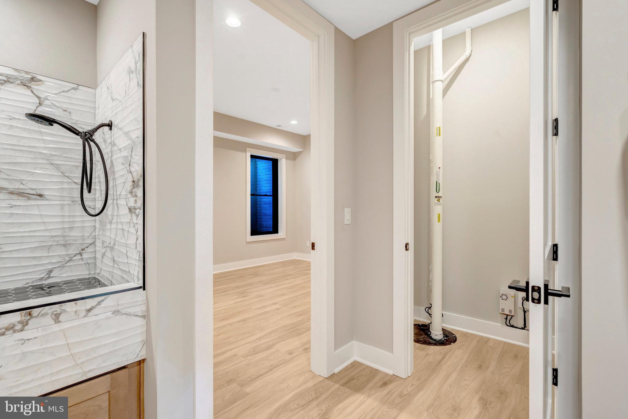 WEST LANGLEY - Residential